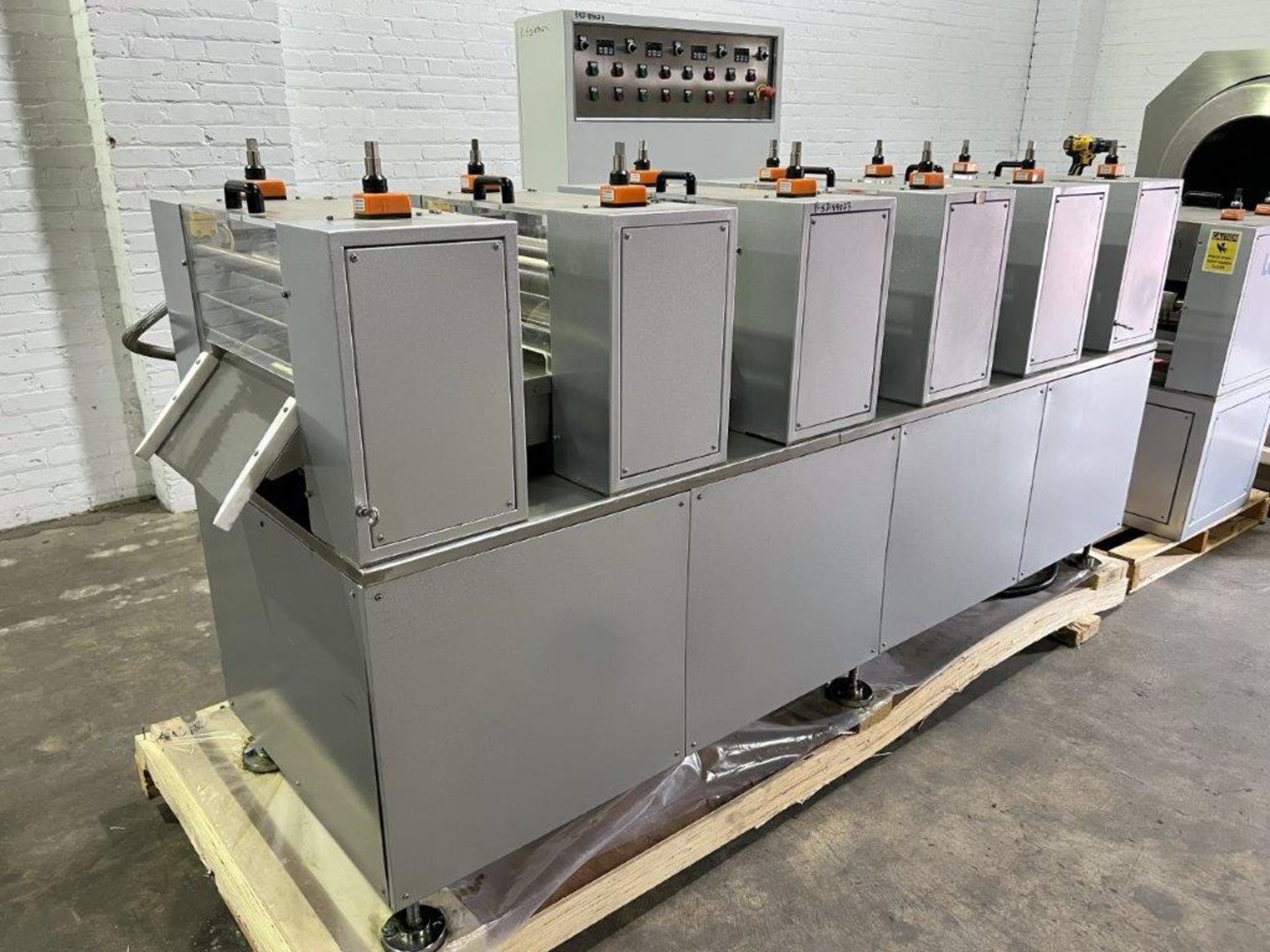 Loynds 300 mm Wide Rolling & Scoring Line for Chiclets - Image 49 of 85