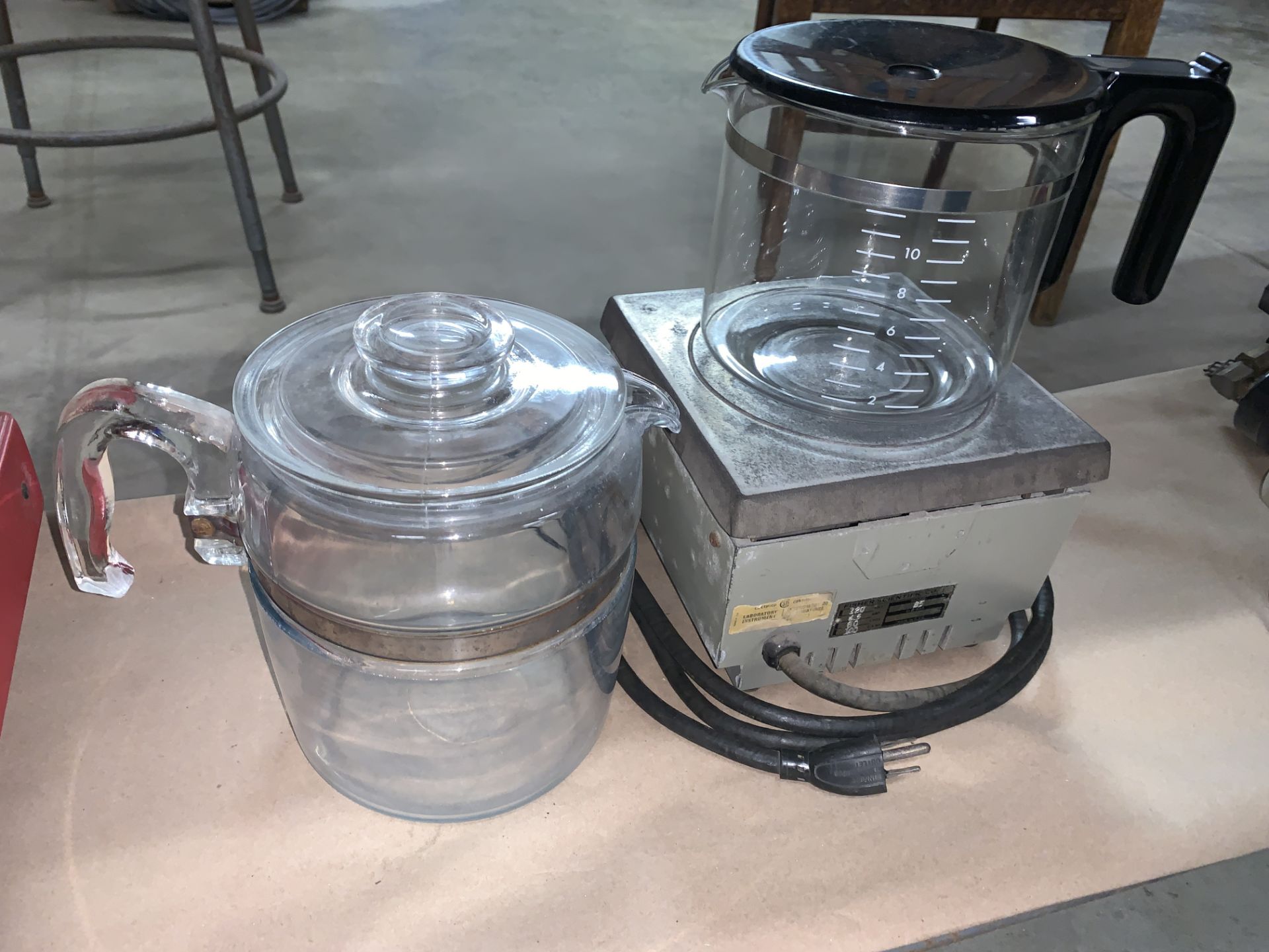 FISHER Electric Hot Plate w/ (2) Glass Pots - Image 5 of 5