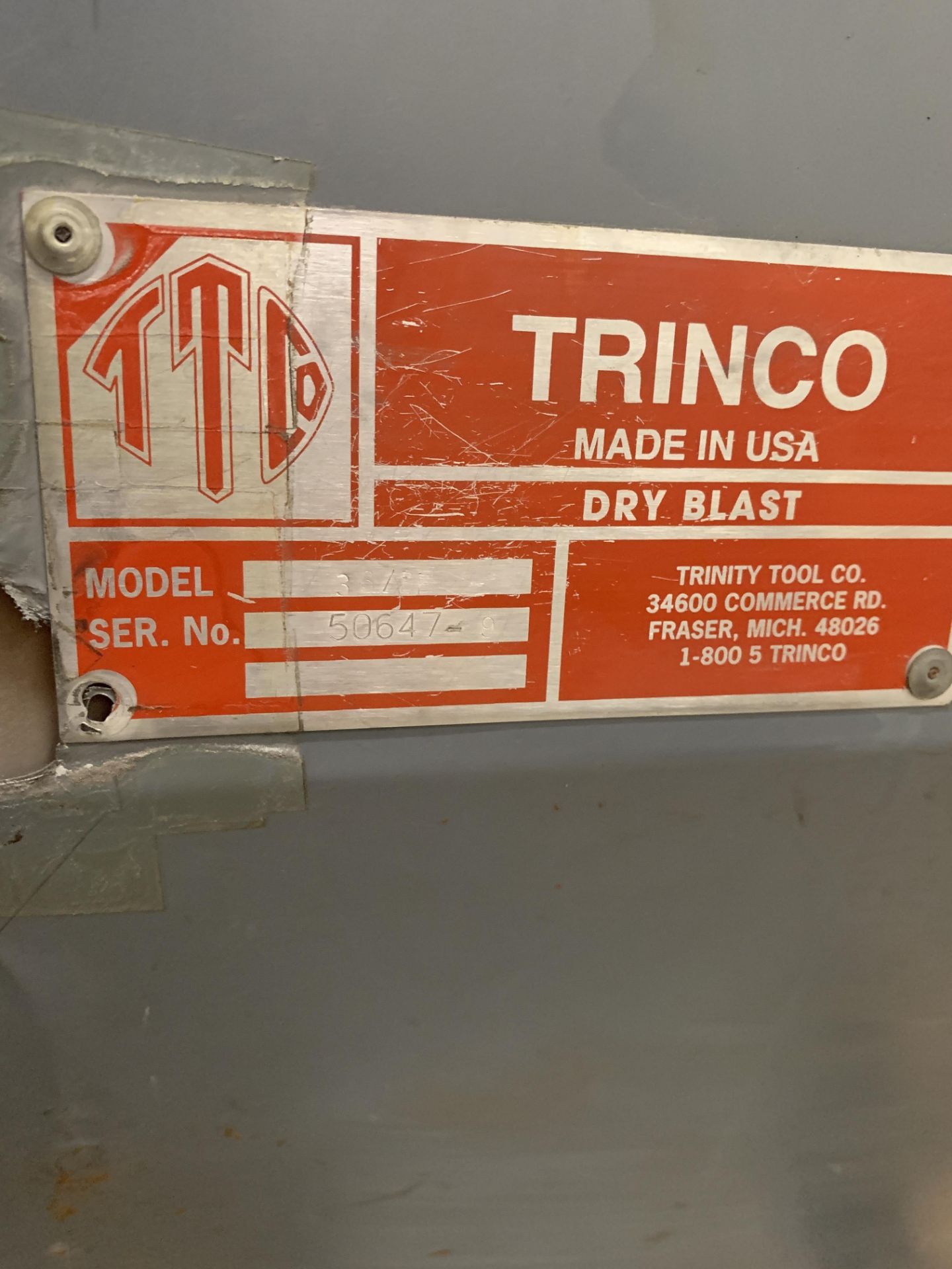 TRINCO Sand Blast Cabinet - Image 8 of 10