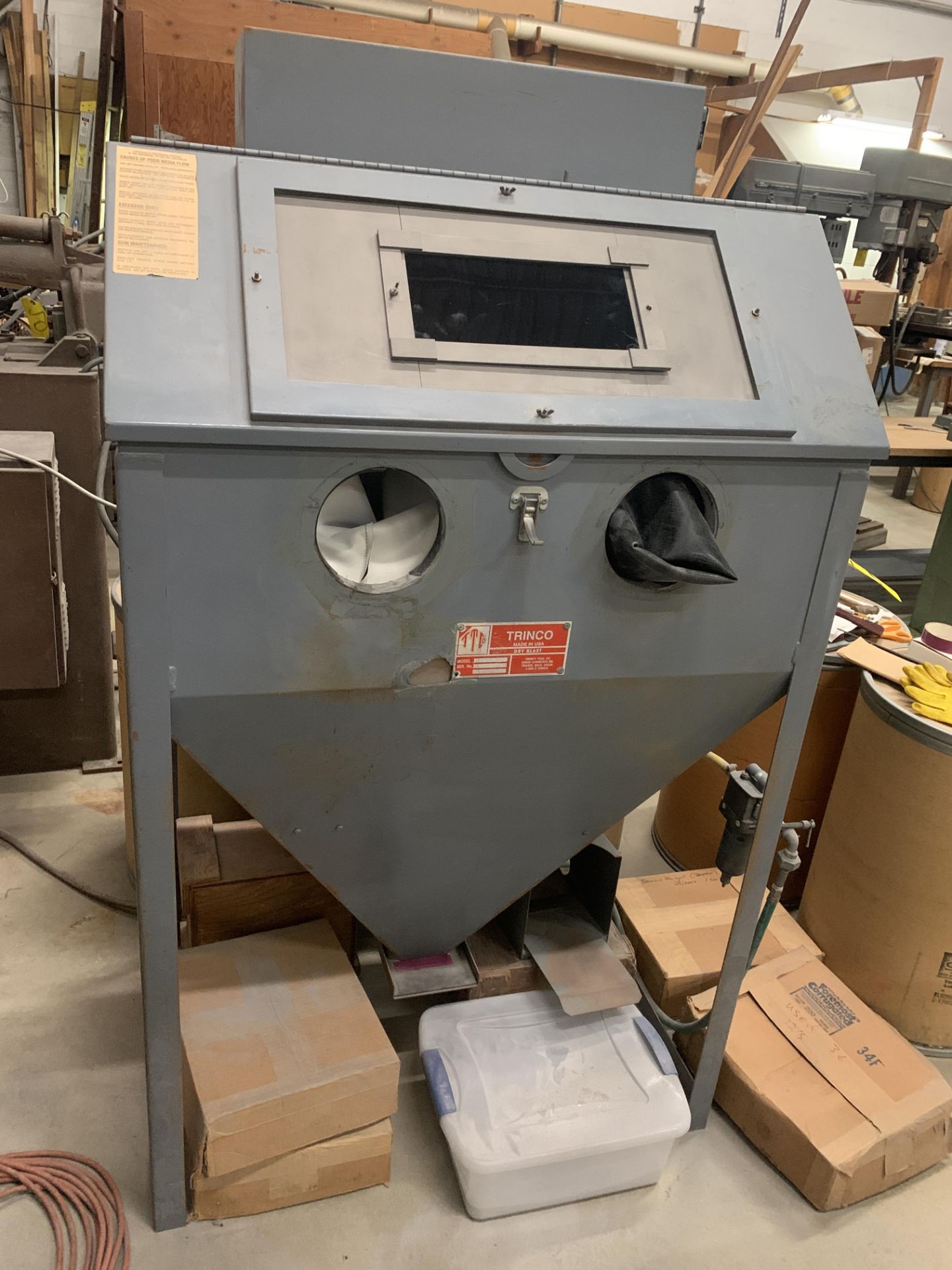 TRINCO Sand Blast Cabinet - Image 2 of 10