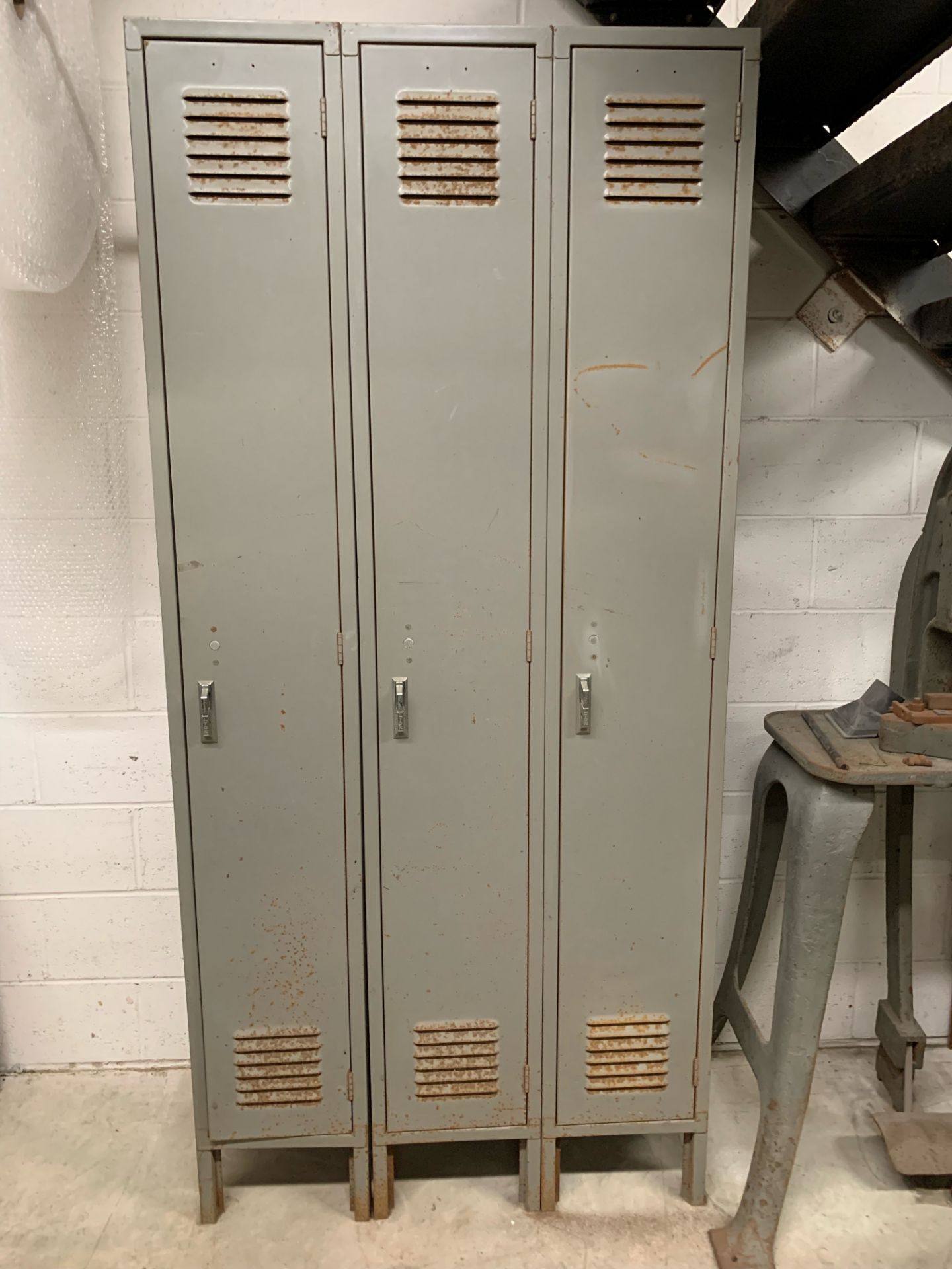 Set of (3) Metal Lockers - Image 2 of 2