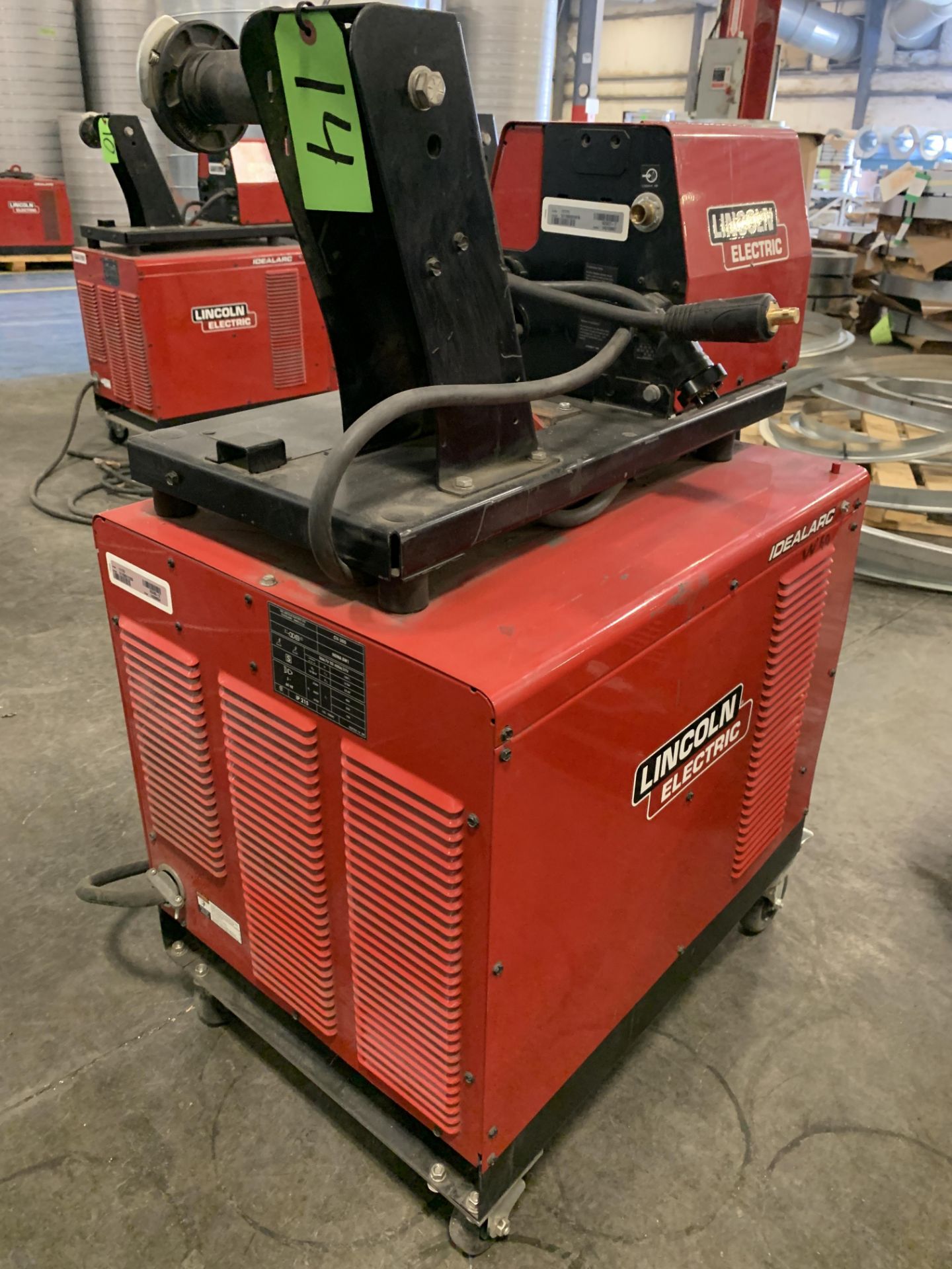 LINCOLN Idealarc CV305 Mig Welder w/ LF-72 Wire Feeder - Image 3 of 10