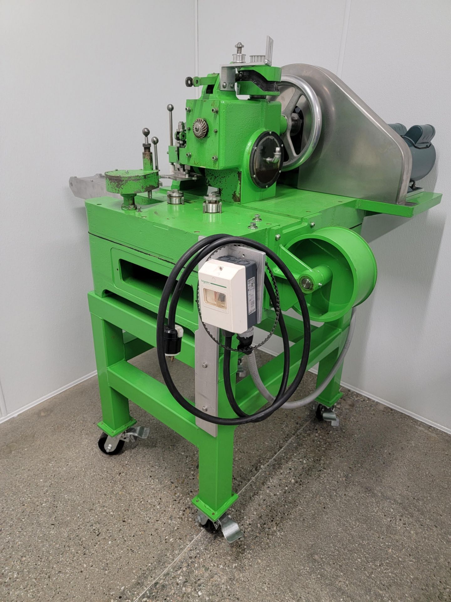 COLTON SINGLE PUNCH TABLET PRESS (TRITULATOR) GREEN - Image 2 of 5