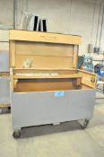 Knaack Rolling Job Box with (1) Shelf