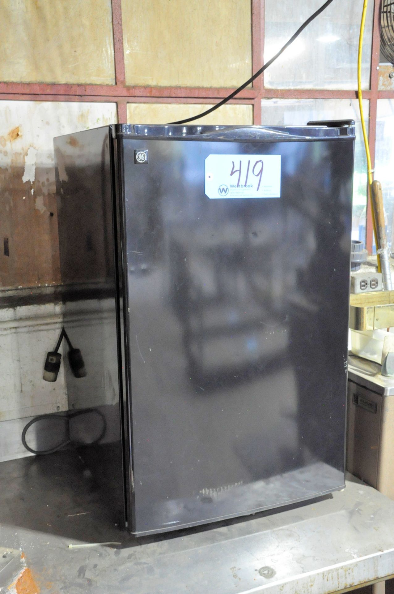 GE Office Size Refrigerator