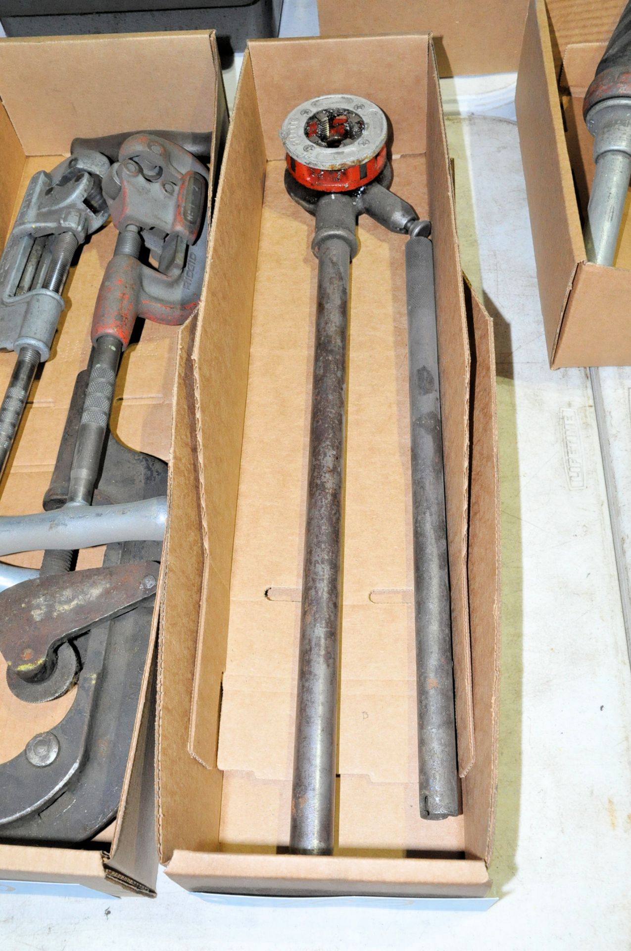 Lot-Manual Pipe Threader and Pipe Cutters in (2) Boxes - Image 3 of 3