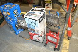 Lot-Portable Work Lights on Floor Under (1) Table