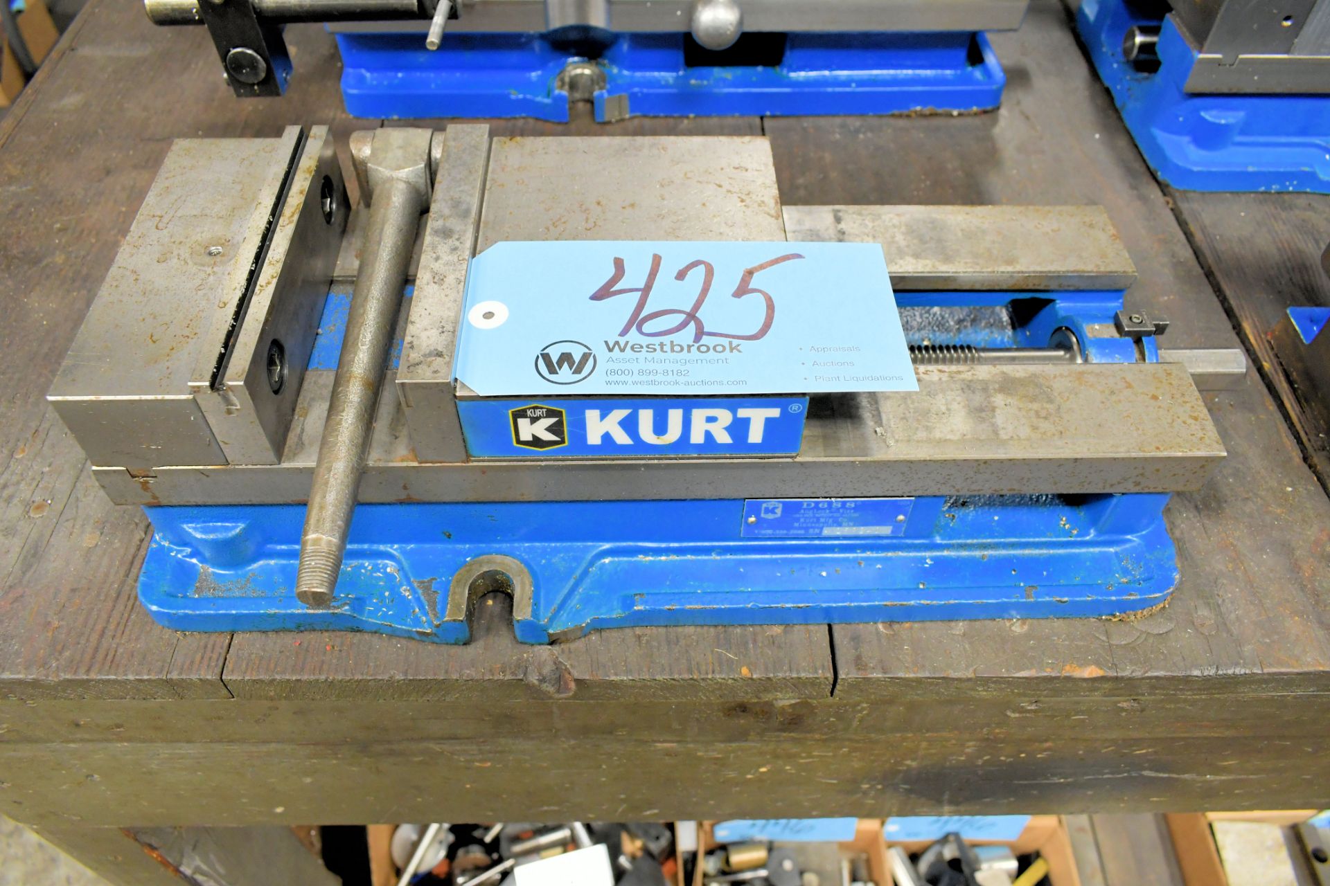 Kurt 6" Machine Vise with Handle