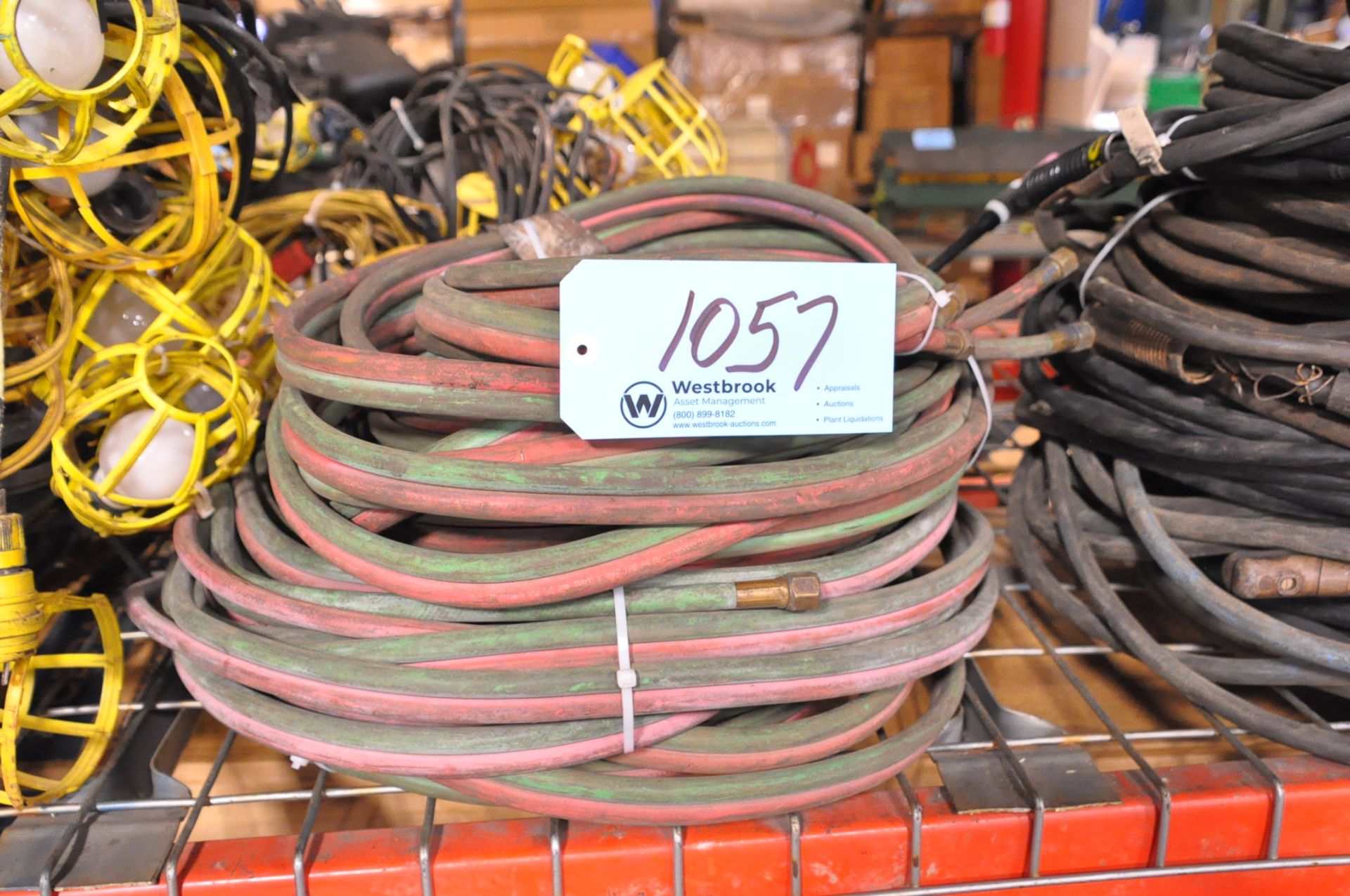 Lot-Oxygen/Acetylene Hoses in (1) Stack on (1) Shelf