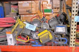 Lot-Portable Work Lights on (1) Shelf