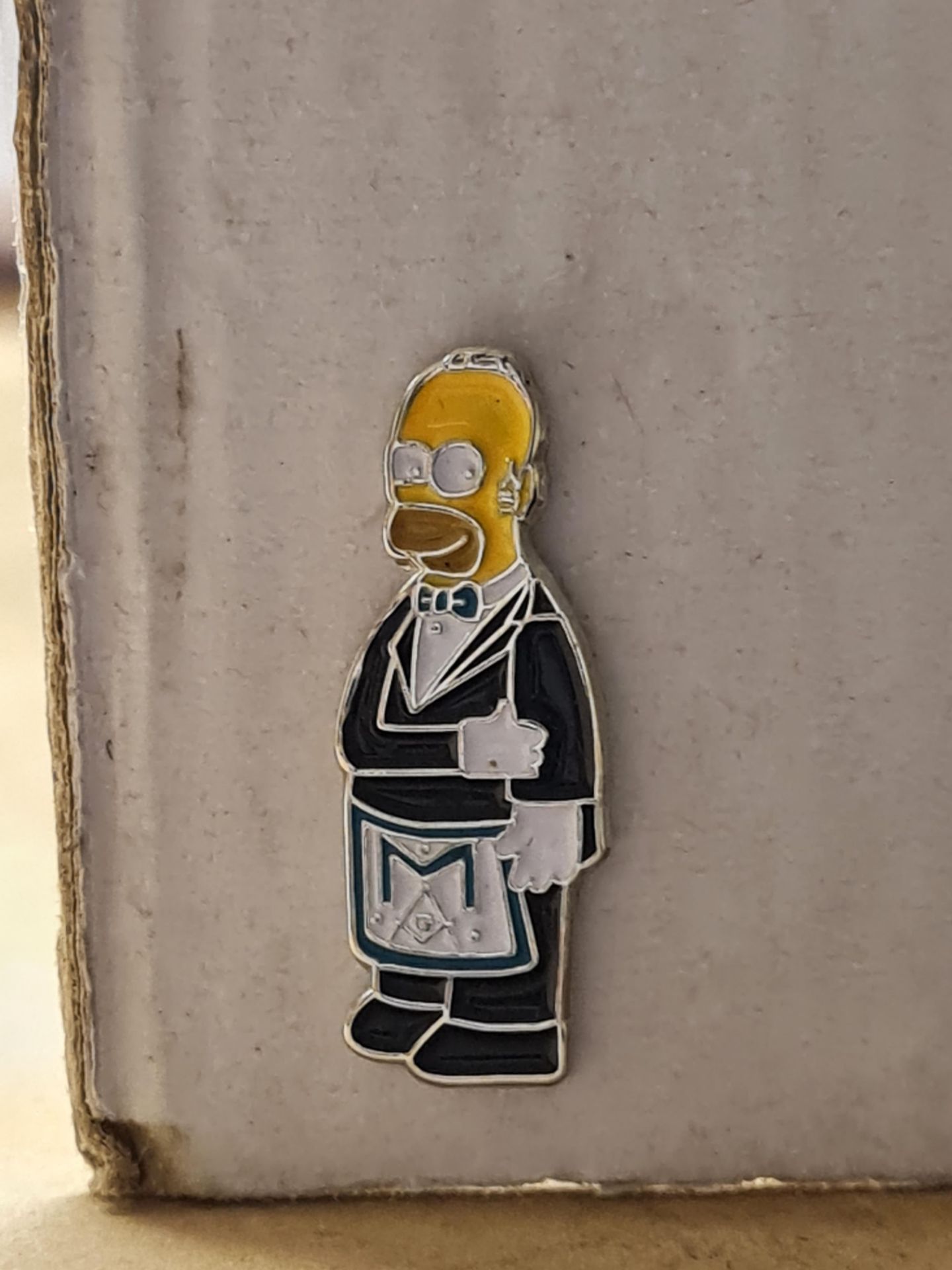 Homer simpson badge