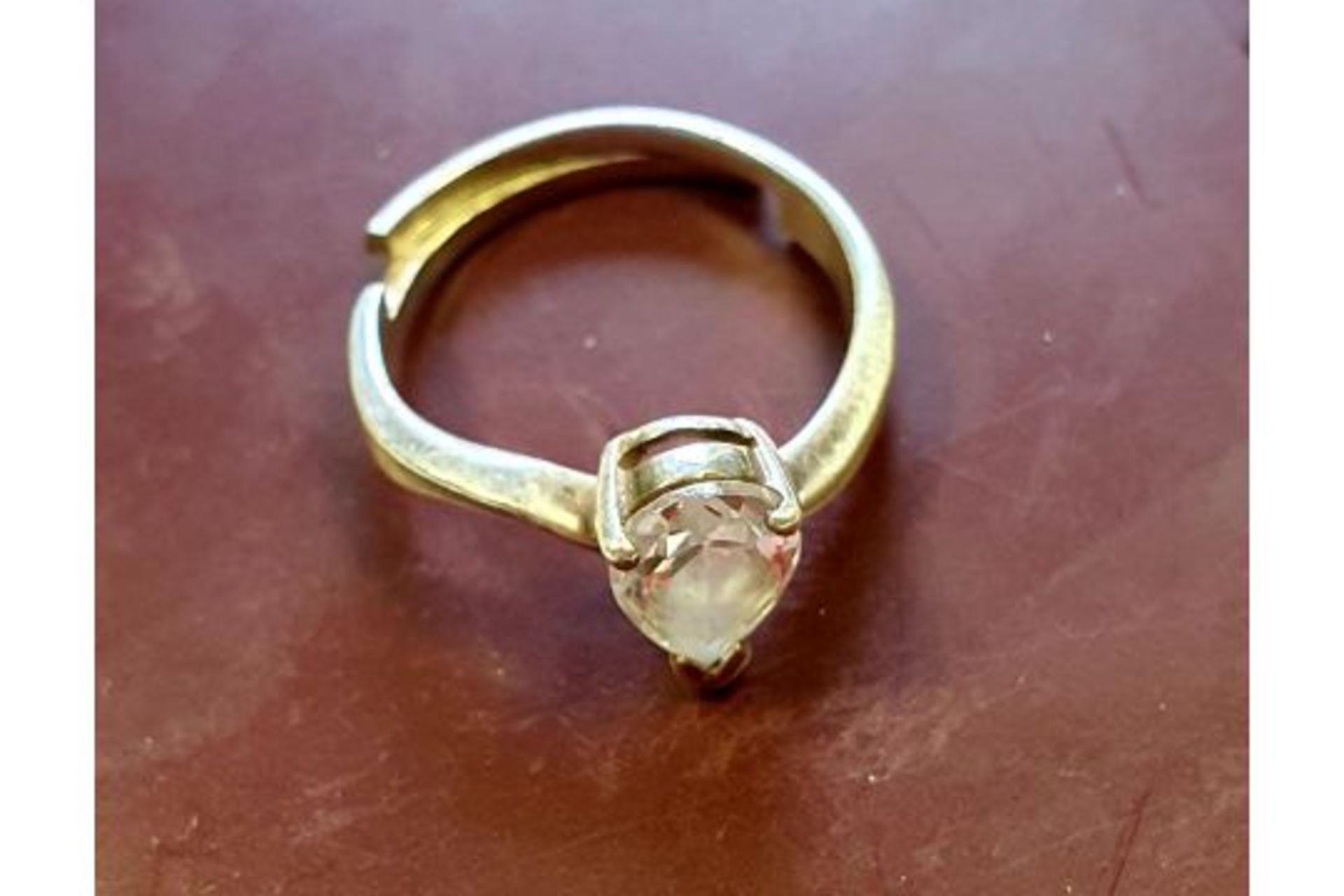 Peardrop shaped ring