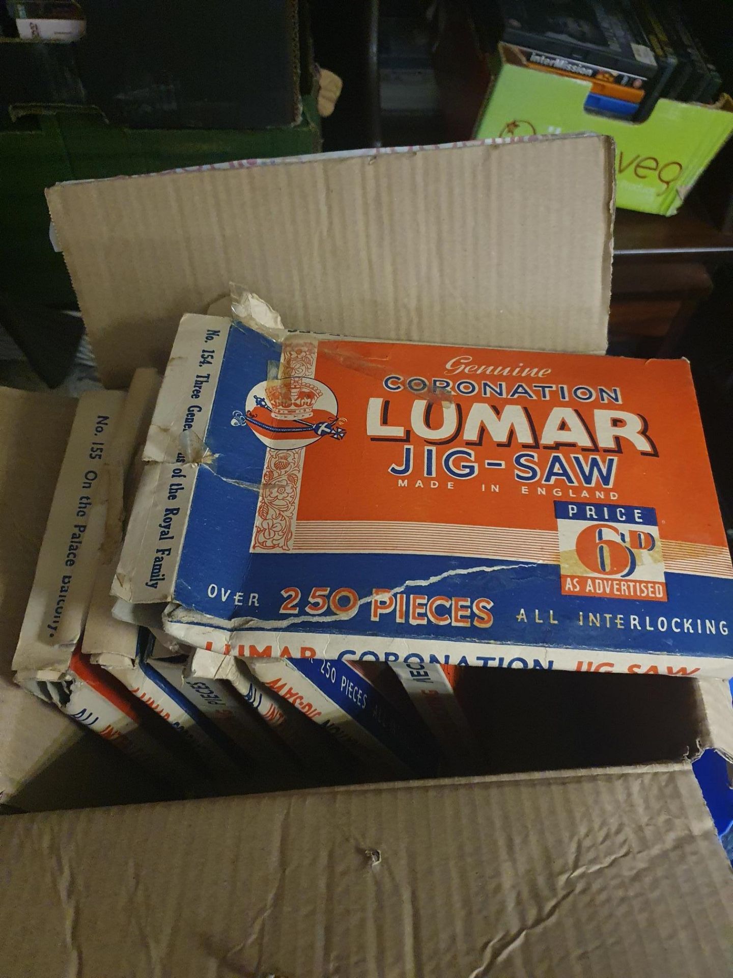 Boxlot of vintage Lumar Jigsaws