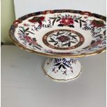 Comport royal Worechester prince regent cake stand