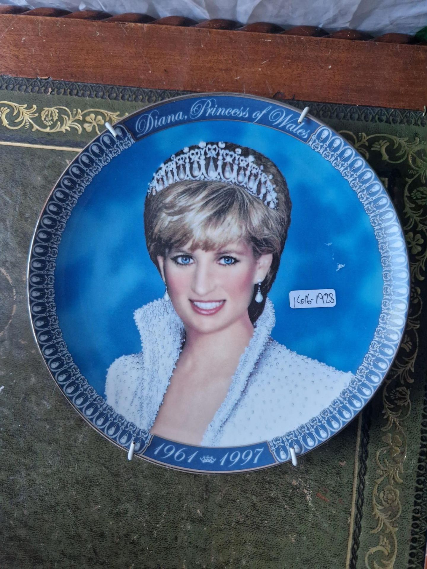A tribute to prince diana from the franklin mint Plate