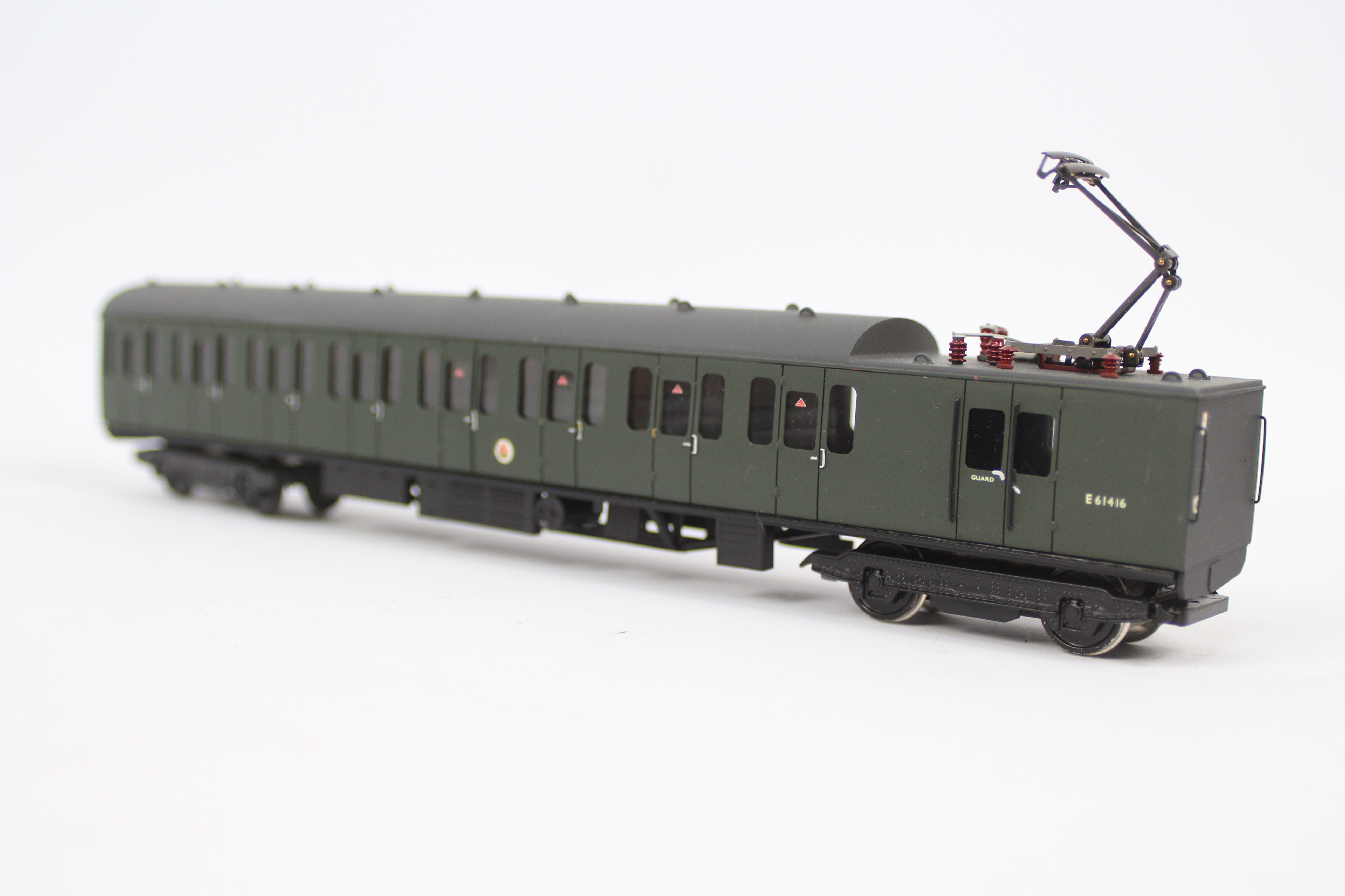 DC Kits - An unboxed OO gauge Class 304 EMU 4 car set in BR livery. - Image 2 of 5