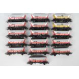 Hornby - A collection of 16 x unboxed OO gauge HAA Hopper wagons # L5260.