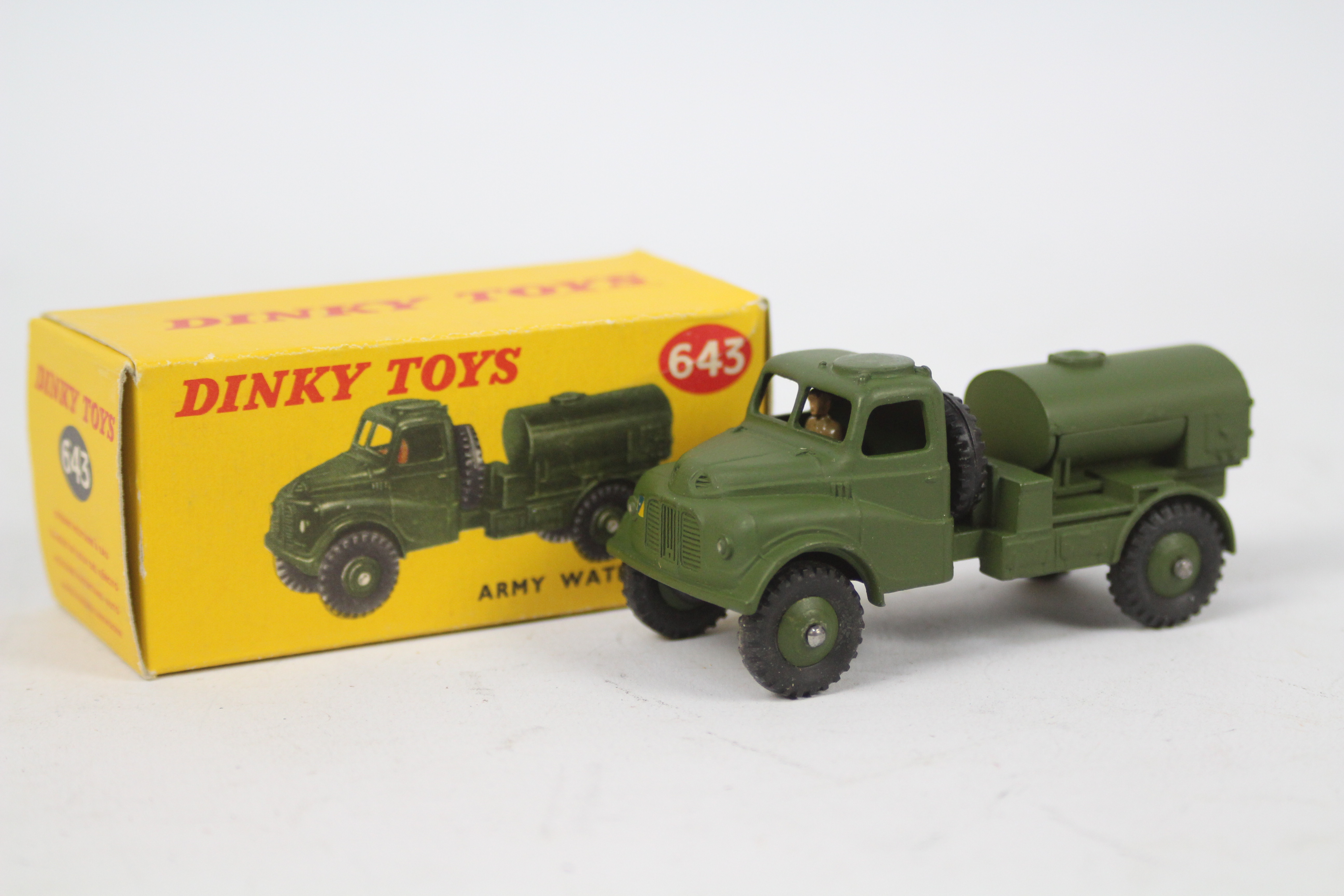 Dinky - Military - A boxed Army Water Tanker # 643. - Image 2 of 3