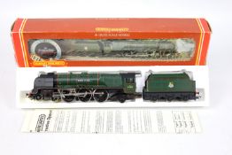 Hornby Top Link - an OO gauge model Coronation class 4-6-2 locomotive and tender 'Duchess of
