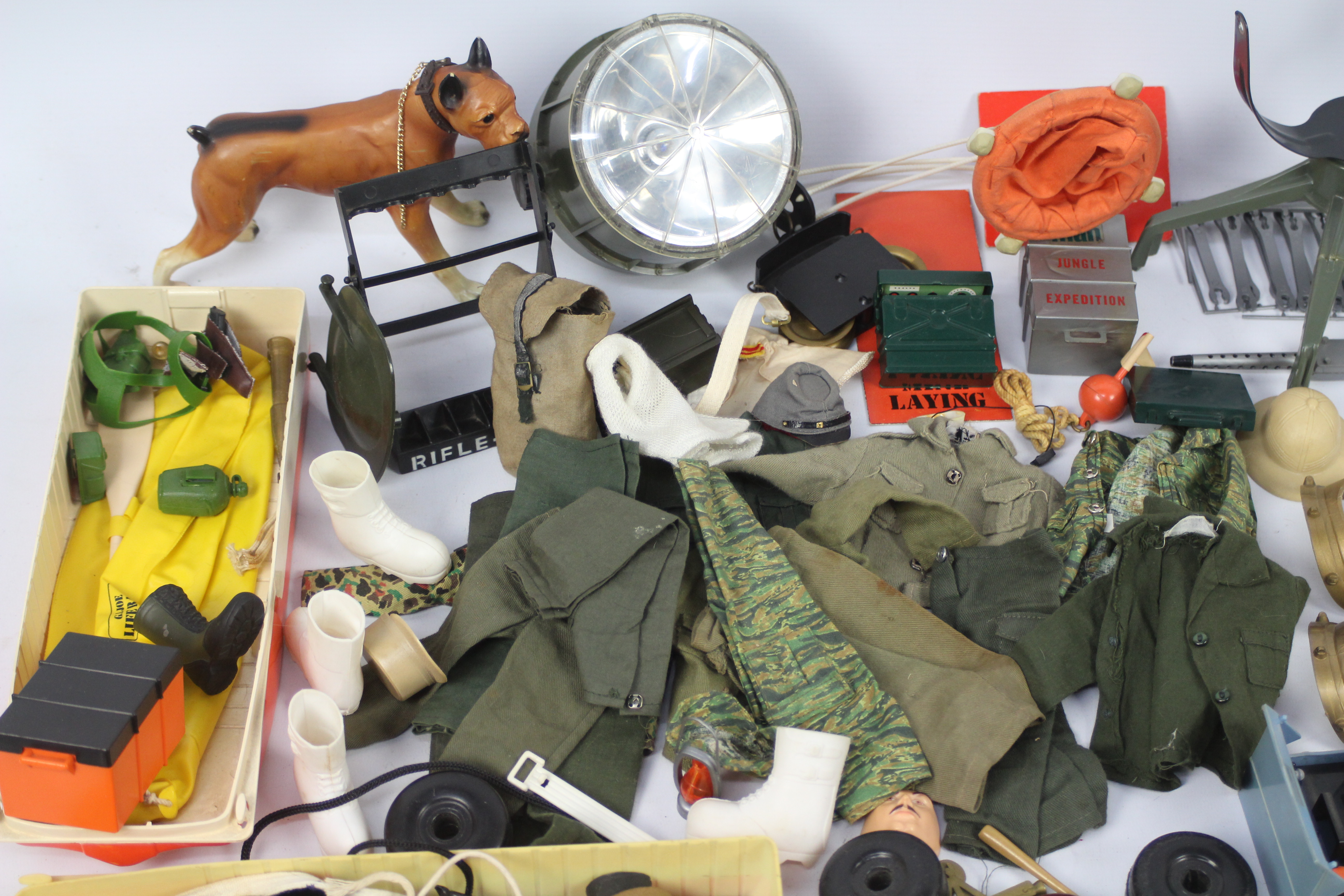 Palitoy - Hasbro - Action Man - Geyper Man - Other - A collection of loose mainly Action Man - Image 3 of 6