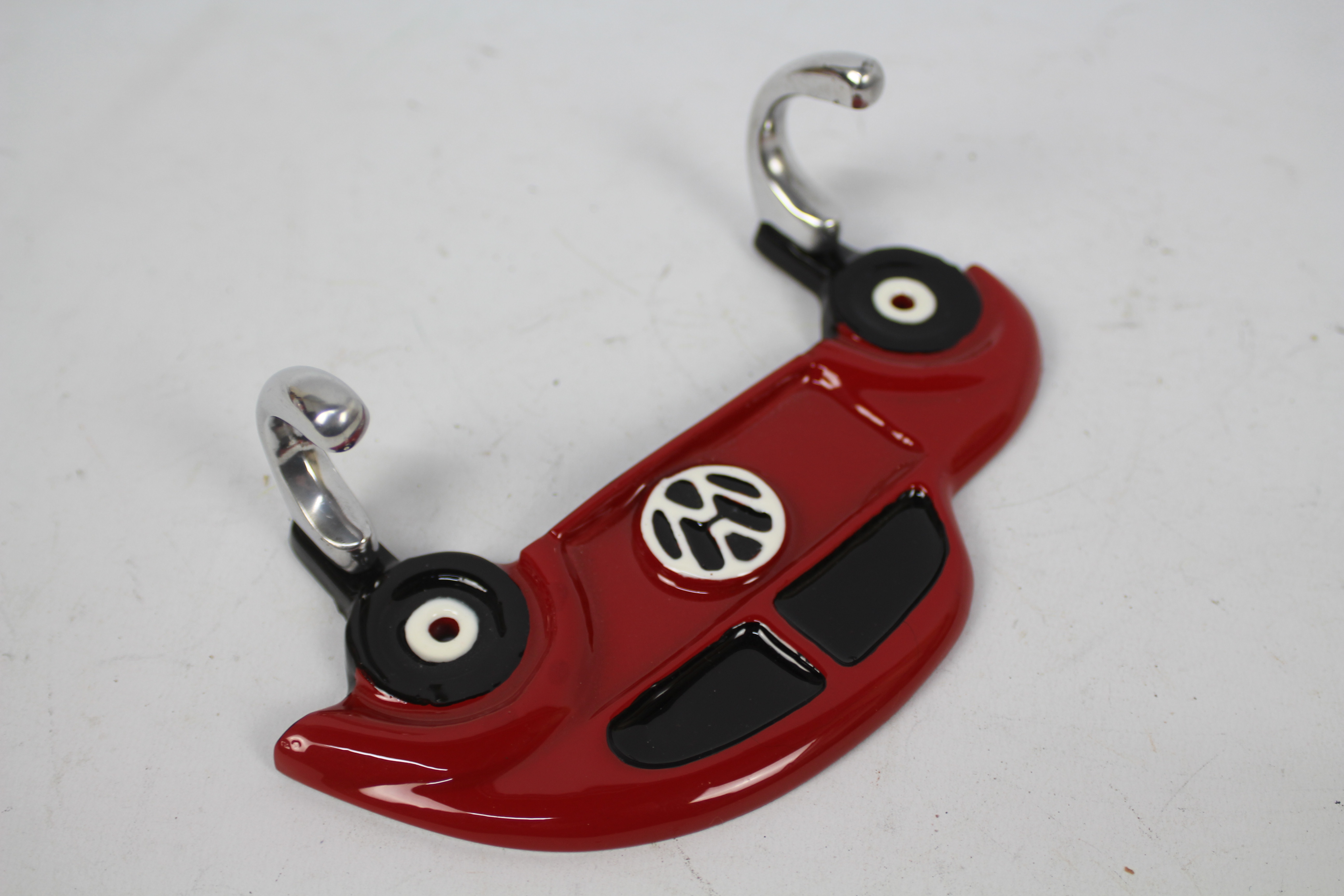 A wall mountable key hook depicting a VW Beetle, 18 cm (l). - Image 2 of 2