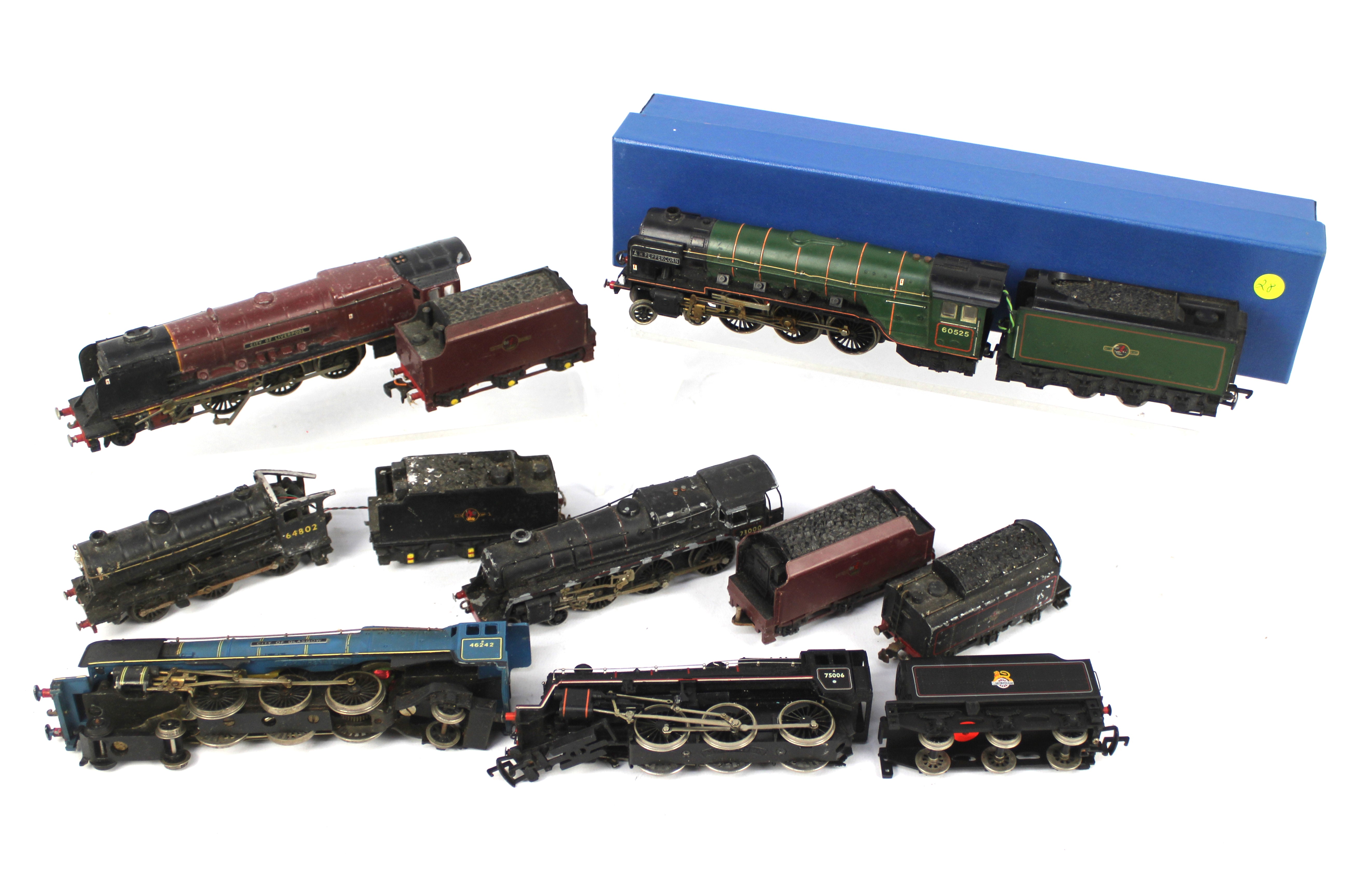 Wrenn - Hornby Dublo - Mainline - A group of steam locos and tenders for spares or restoration.