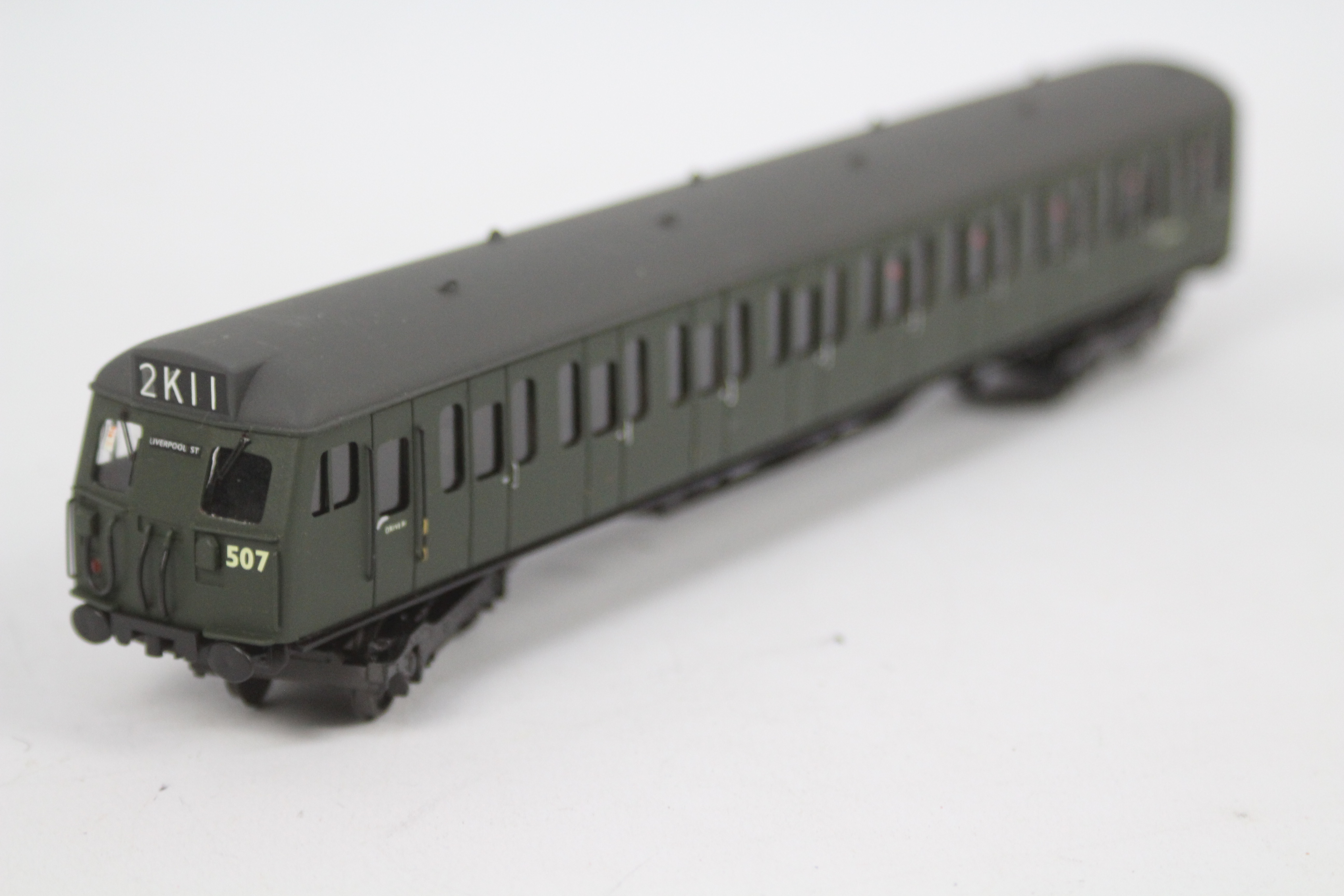 DC Kits - An unboxed OO gauge Class 304 EMU 4 car set in BR livery. - Image 4 of 5