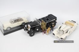 Franklin Mint, Maisto, Other - Three unboxed 1:24 scale diecast and plastic model cars.