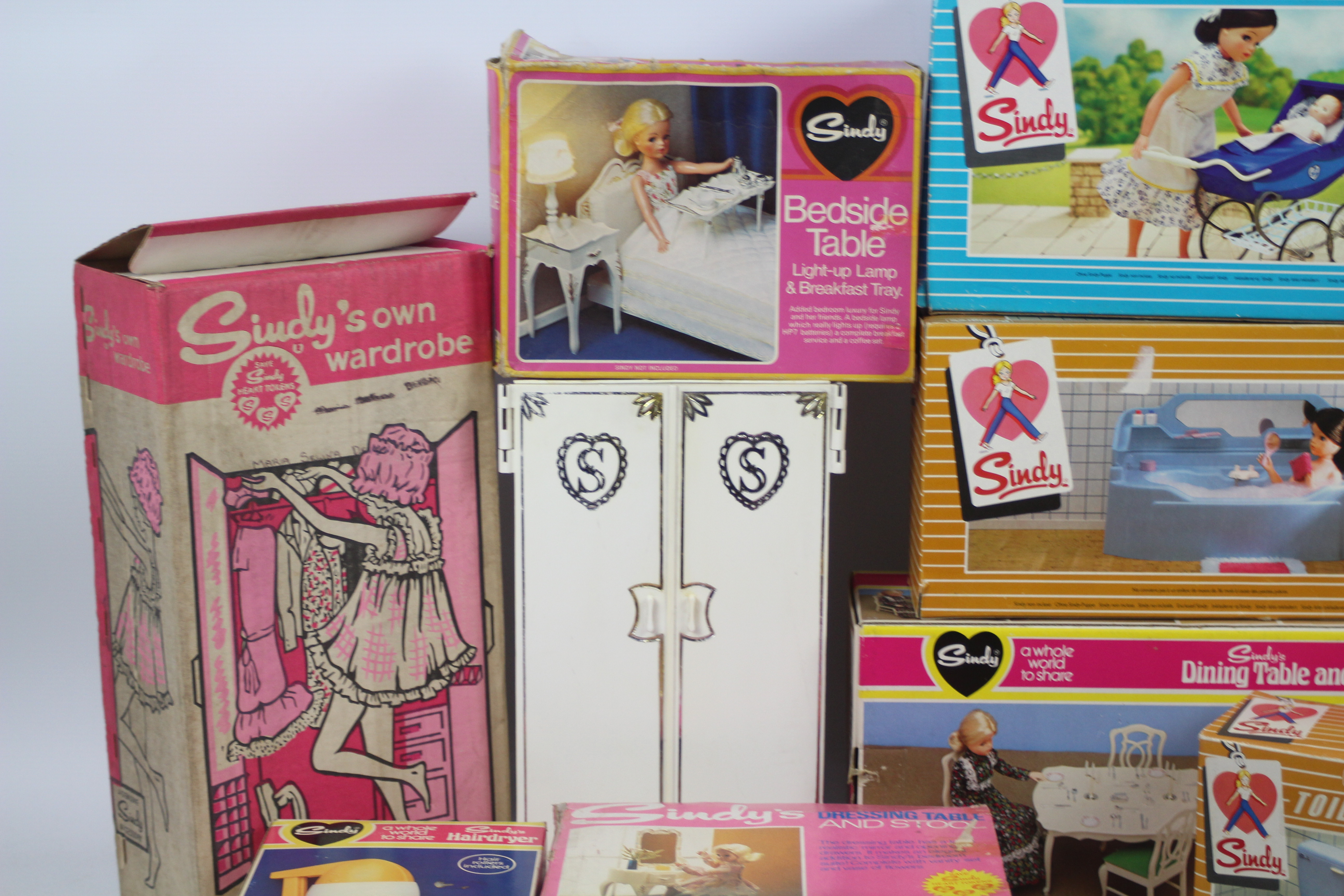 Sindy - A selection of 8 Boxed, - Image 2 of 5