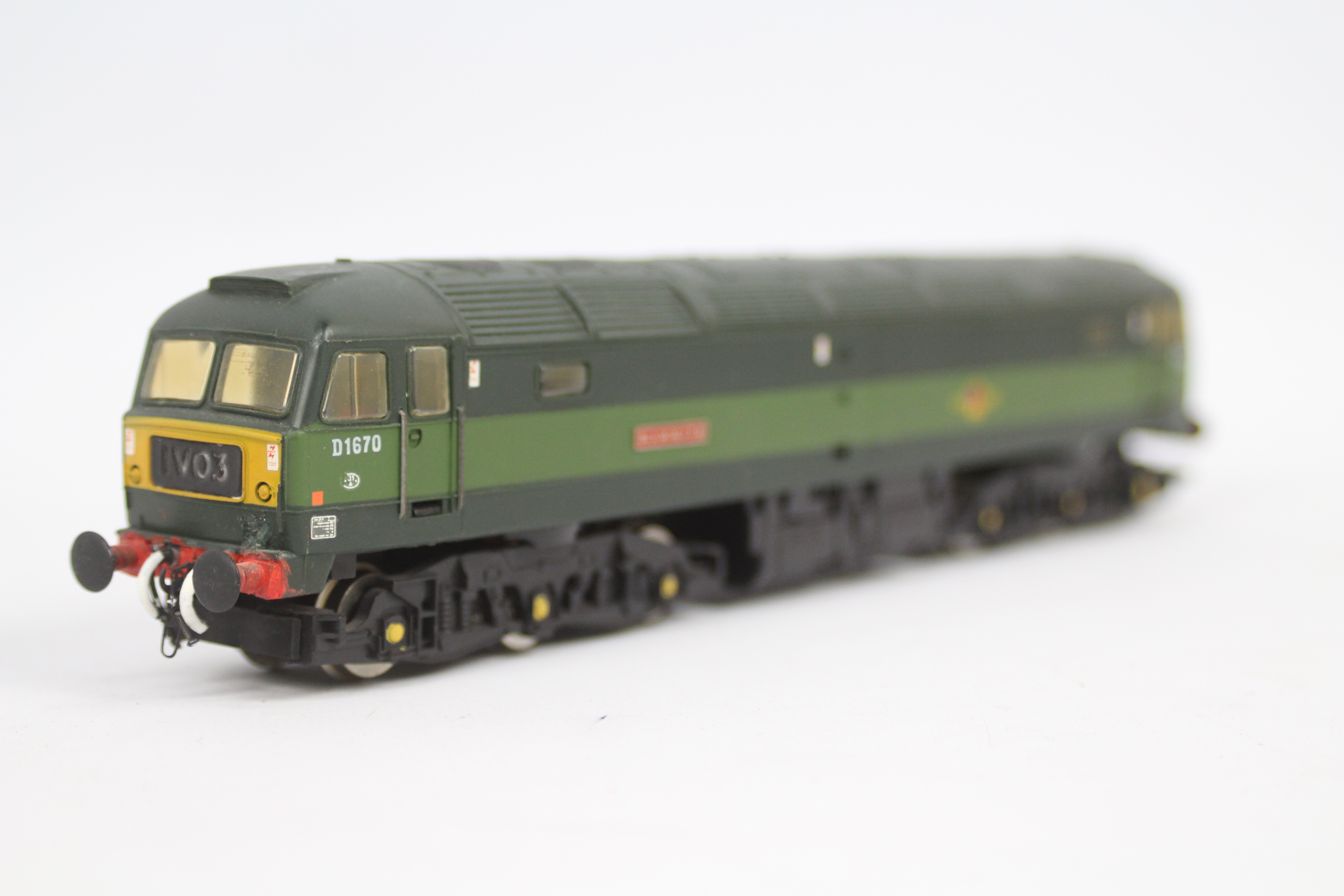Trix - Lima - Hornby - A Trix OO gauge Trans Pennine DMU set with two coaches, - Image 4 of 4