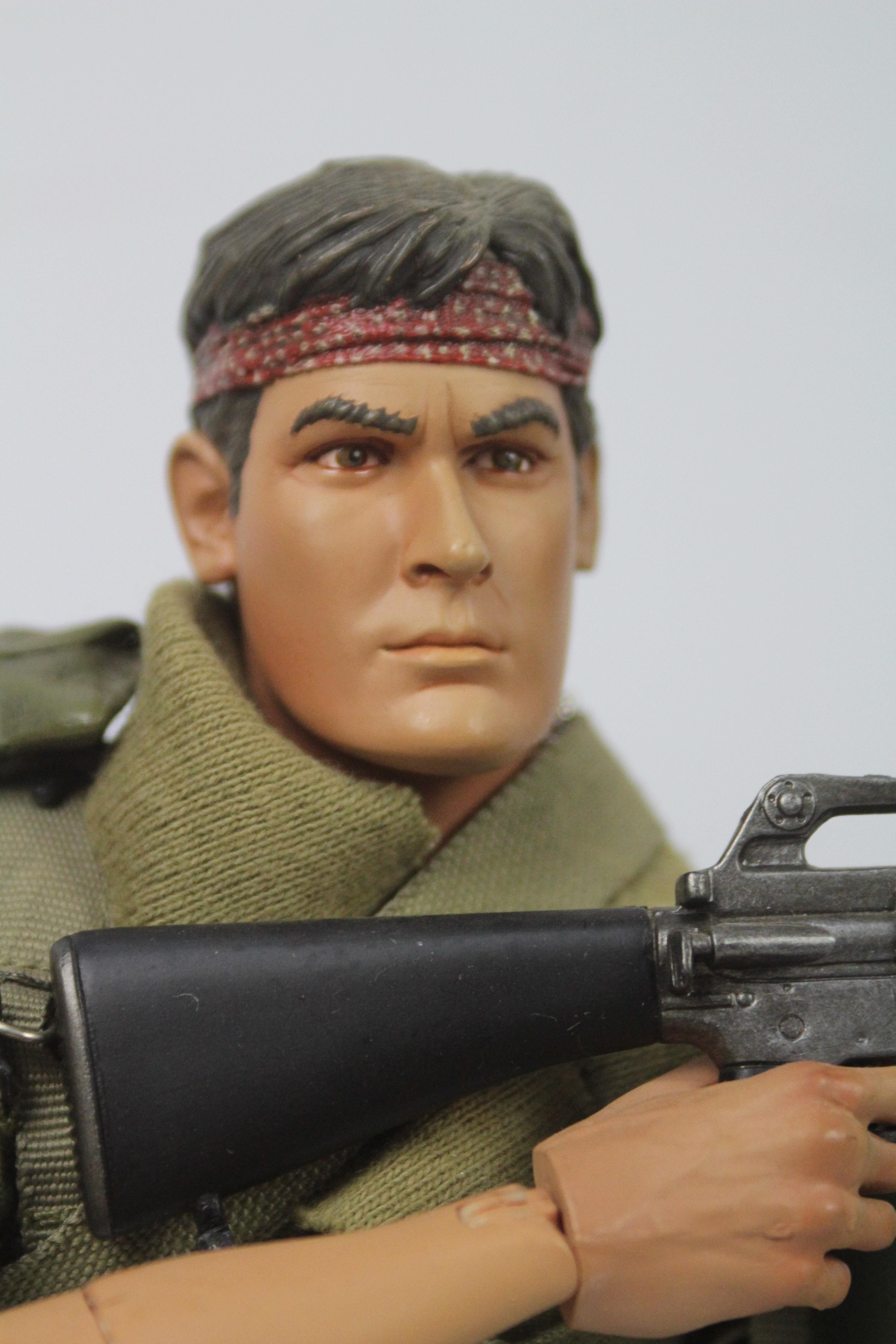 Sideshow Collectibles - Three unboxed 1:6 scale action figures from Sideshows 'Platoon' series, - Image 5 of 8