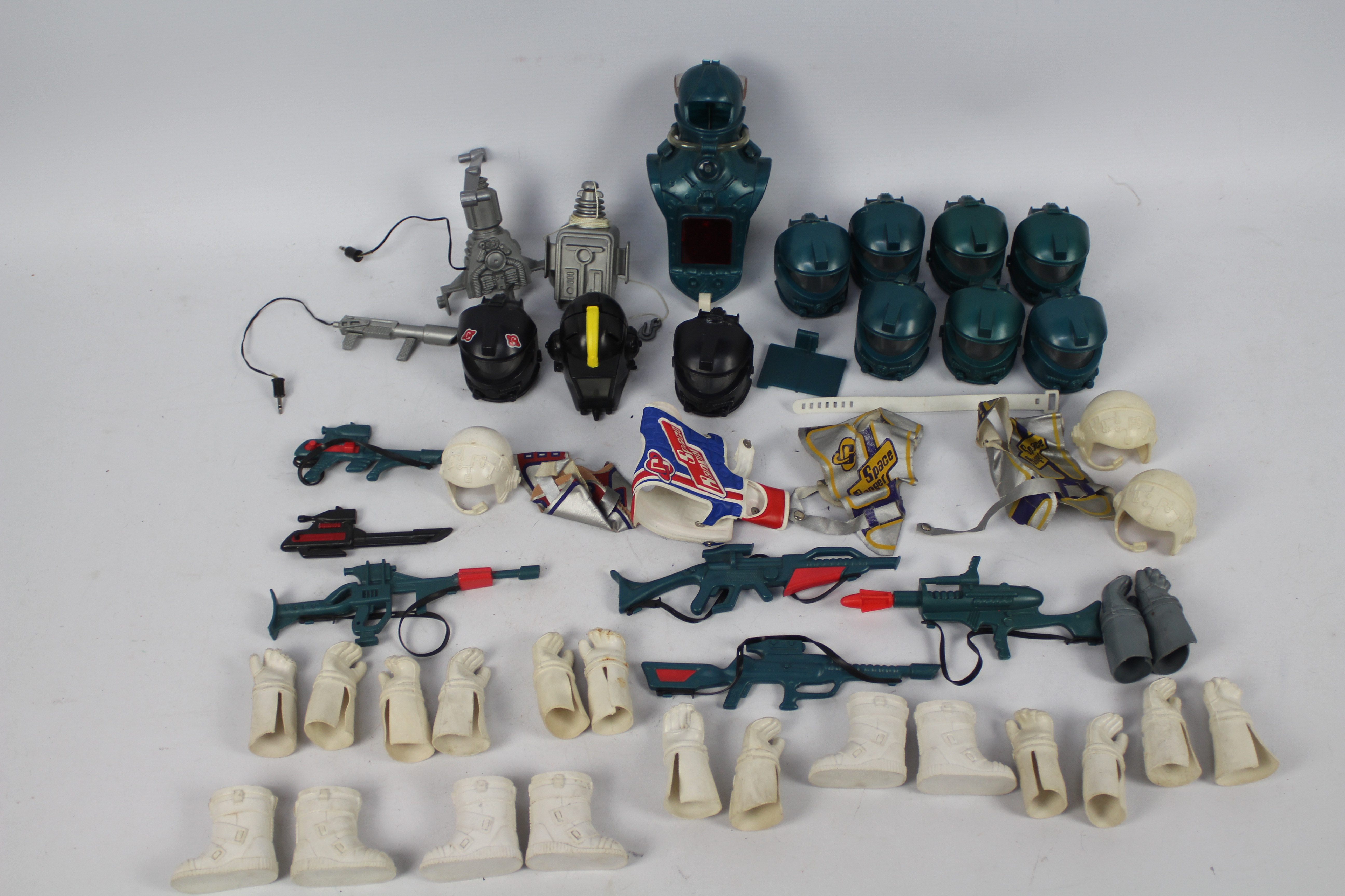 Palitoy - Hasbro - Action Man - A collection of loose Palitoy Action Man 'Space Ranger' accessories