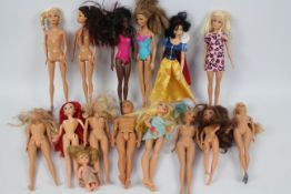 Barbie dolls - a collection of approximately 15 dolls to include Barbie, Snow White and similar,