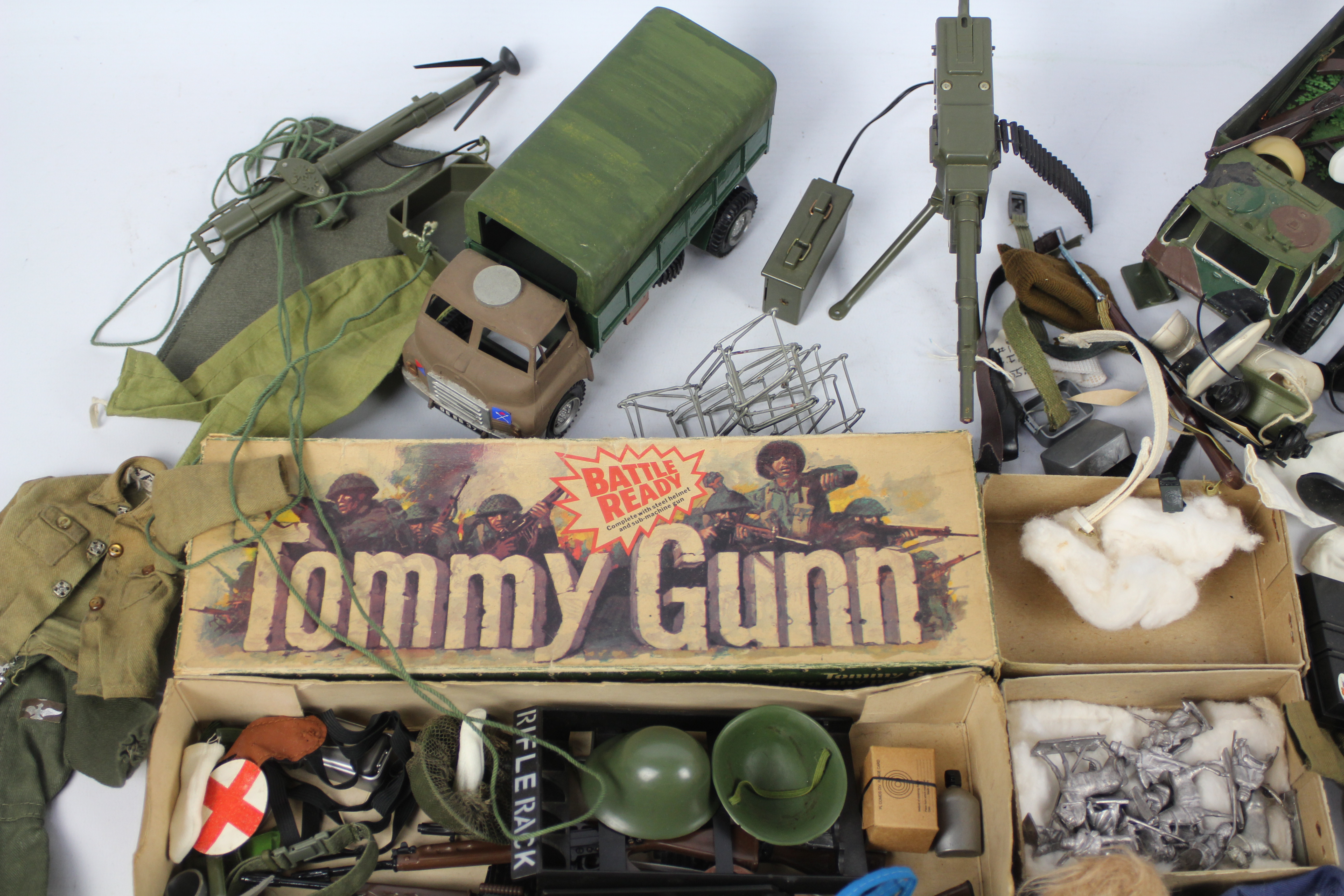 Palitoy - Hasbro - Action Man - GI Joe -Tommy Gunn - Others - A loose collection of Action Man, - Image 5 of 9