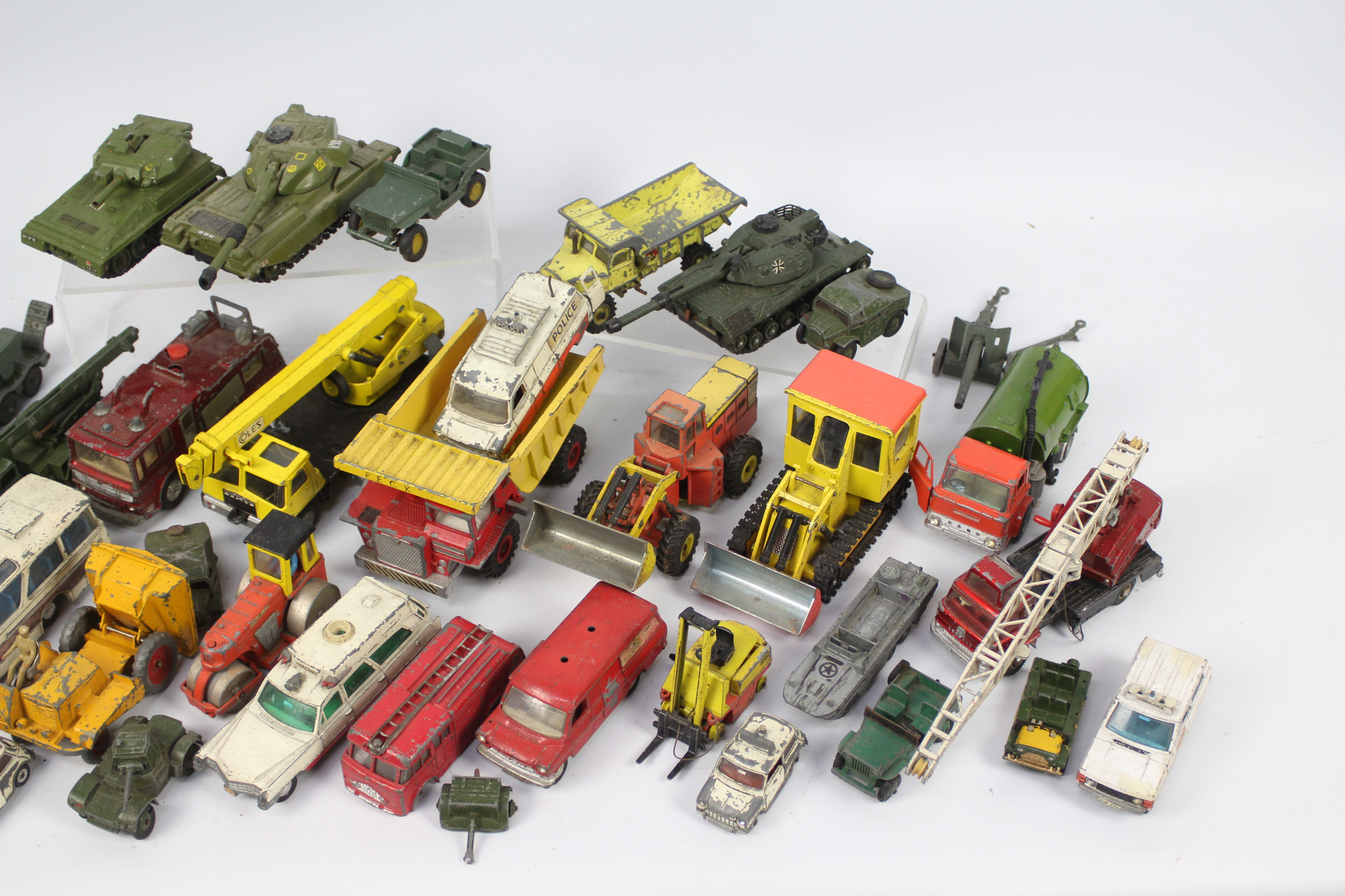 Dinky Toys - In excess of 20 loose Dinky Toys in playworn condition to include: DUKW Amphibian, - Image 3 of 4