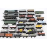 Bachmann - Mainline - Hornby - Trix - A group of 37 x unboxed OO gauge wagons including 3 x Guards