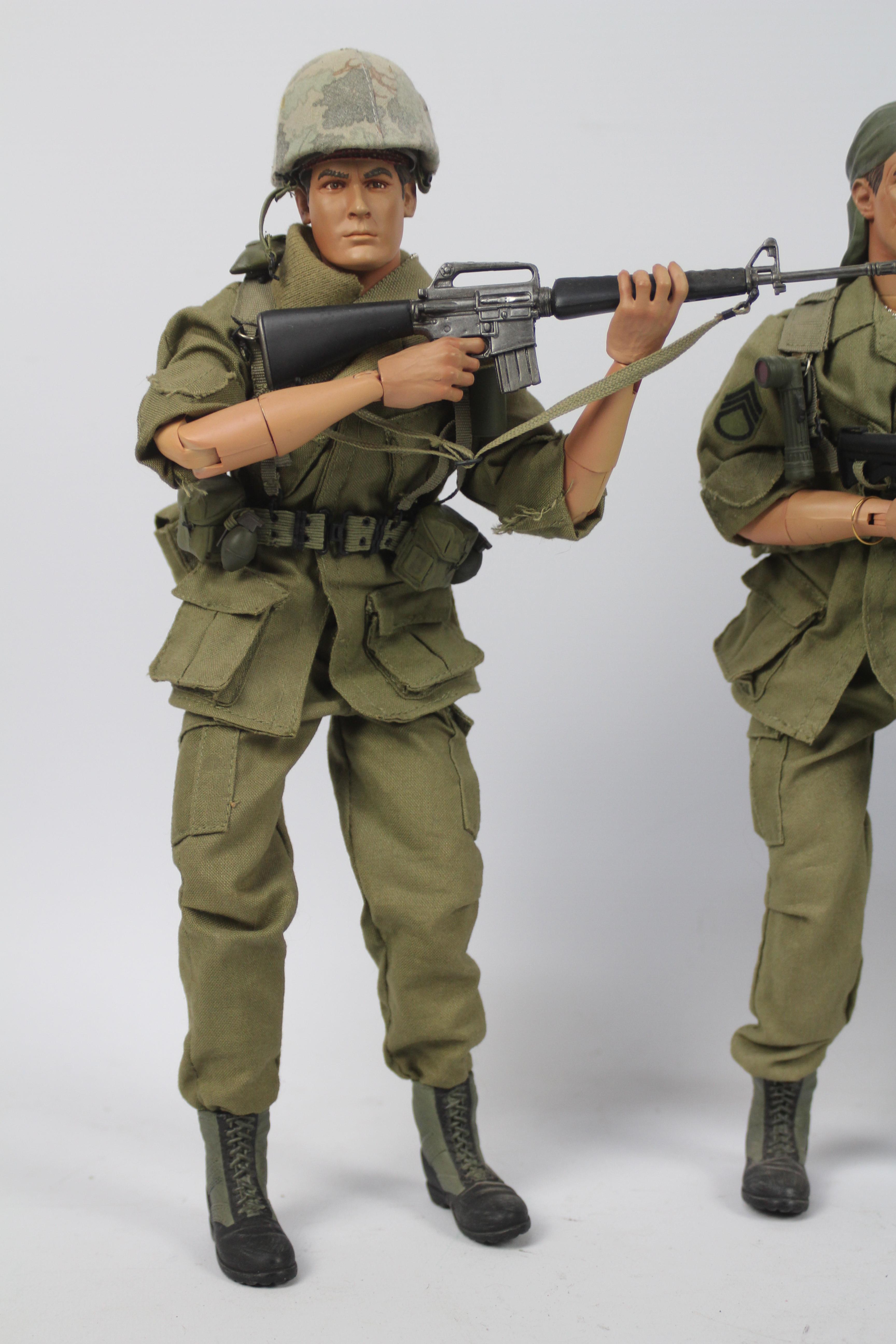 Sideshow Collectibles - Three unboxed 1:6 scale action figures from Sideshows 'Platoon' series, - Image 2 of 8