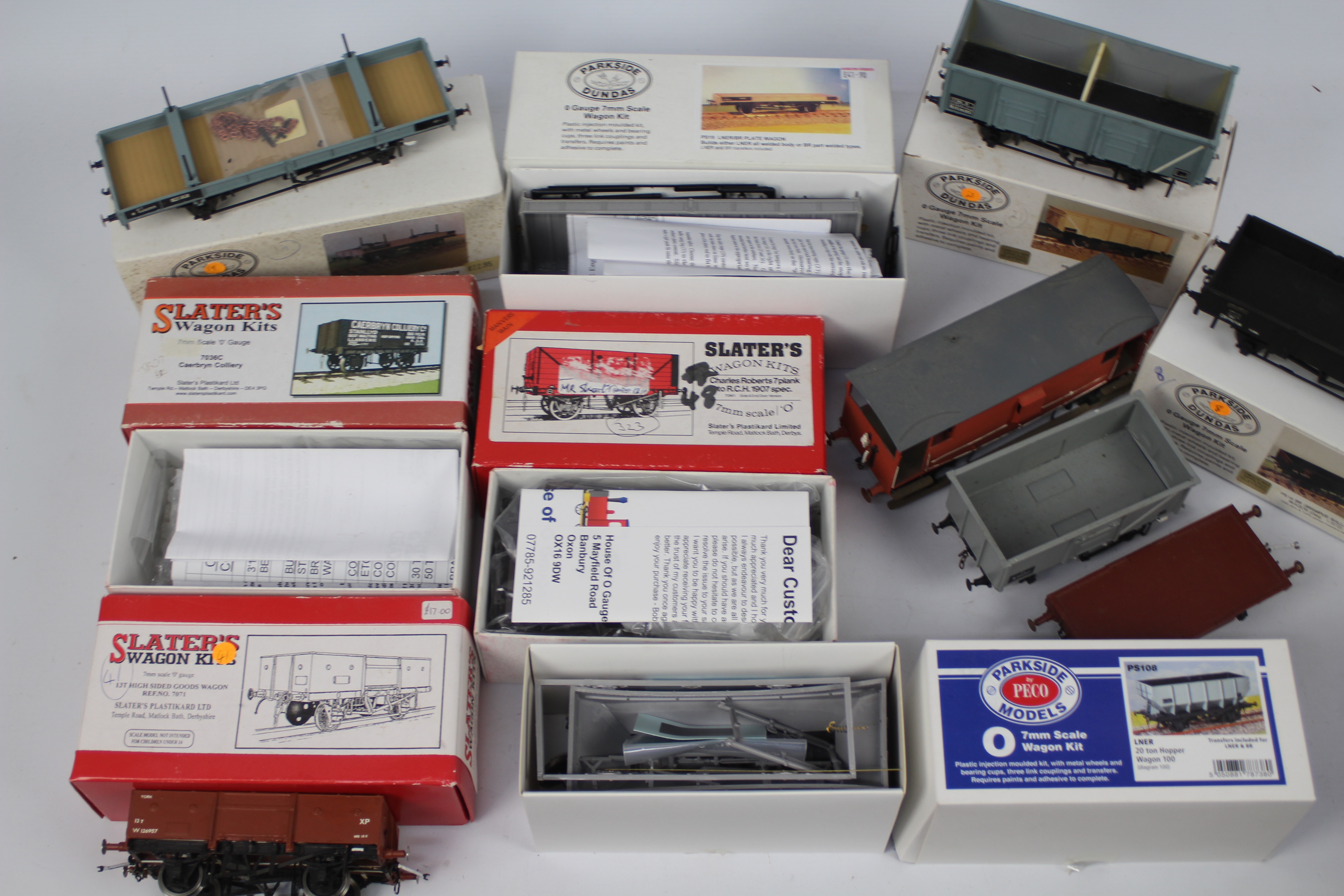 Slater's - Parkside Dundas - 8 x boxed and 3 x unboxed O gauge rolling stock model kits, - Image 2 of 3