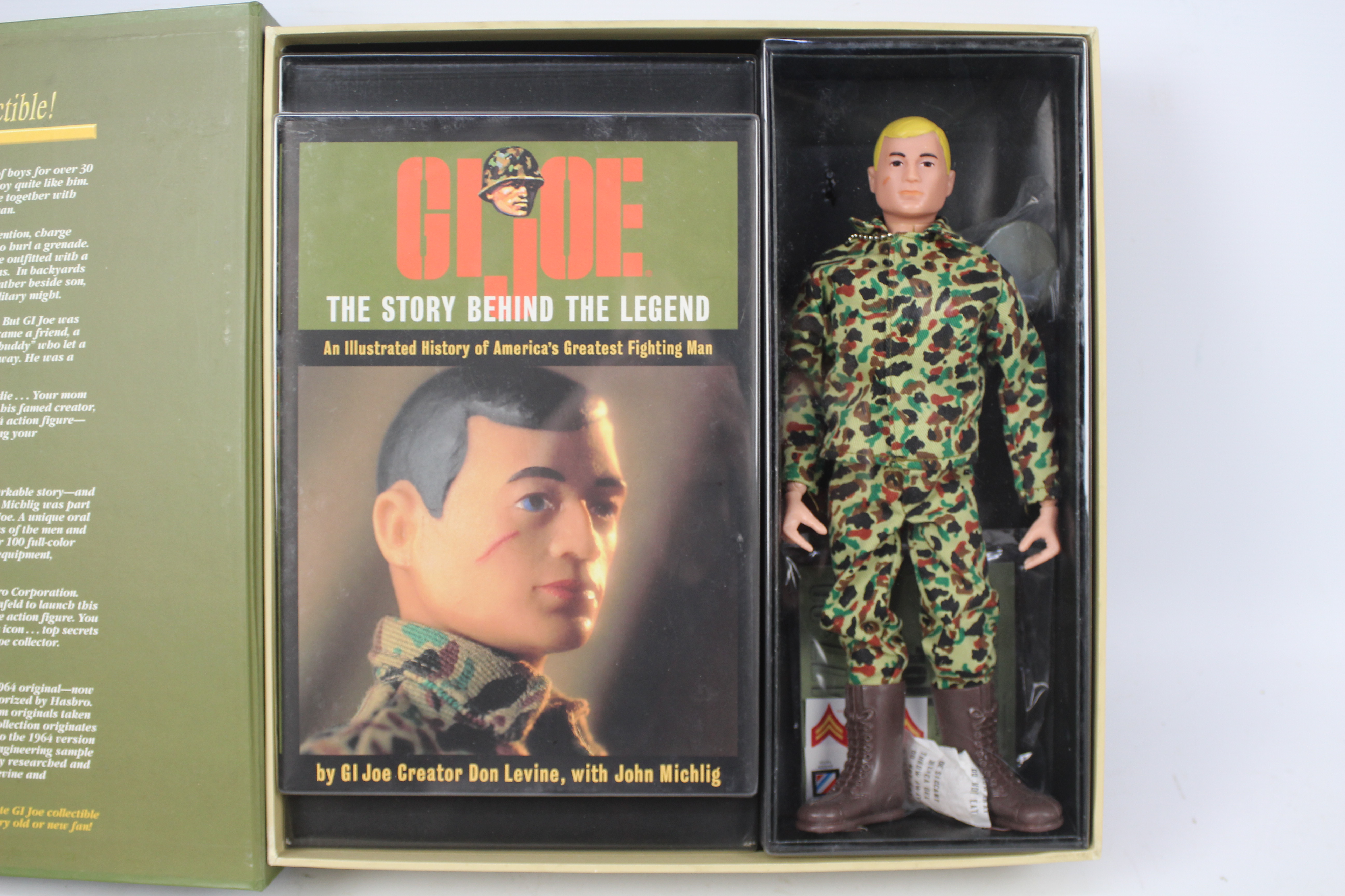 GI Joe - Hasbro - A boxed and signed GI Joe Masterpiece Edition 'Action Marine'. - Image 2 of 6