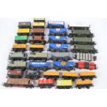 Hornby - Wrenn - Rivarossi - Peco - Trix - A collection of 34 x unboxed OO gauge wagons including 7