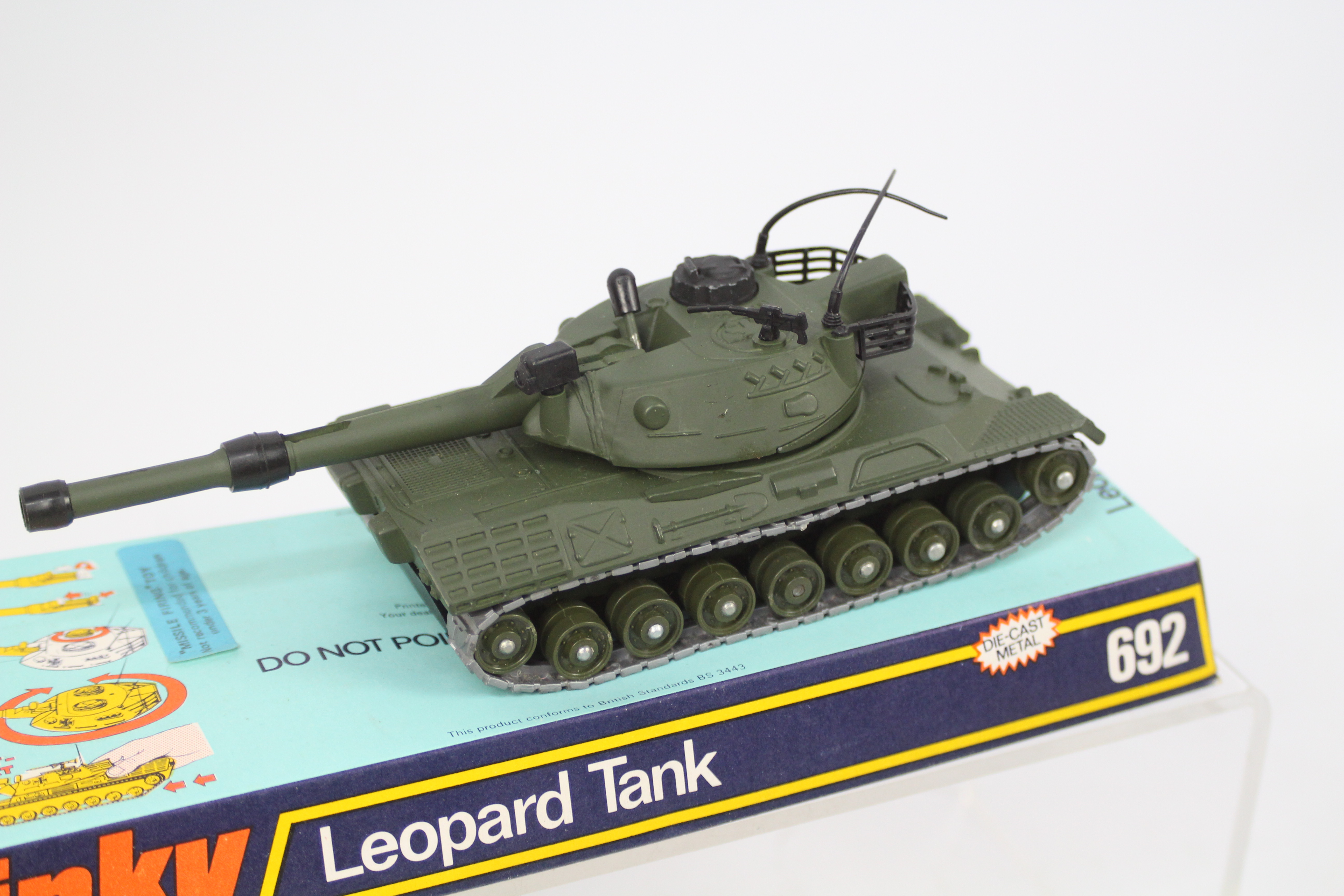 Dinky Toys - A Boxed Military Hovercraft #281appearing in Mint condition. - Image 4 of 5