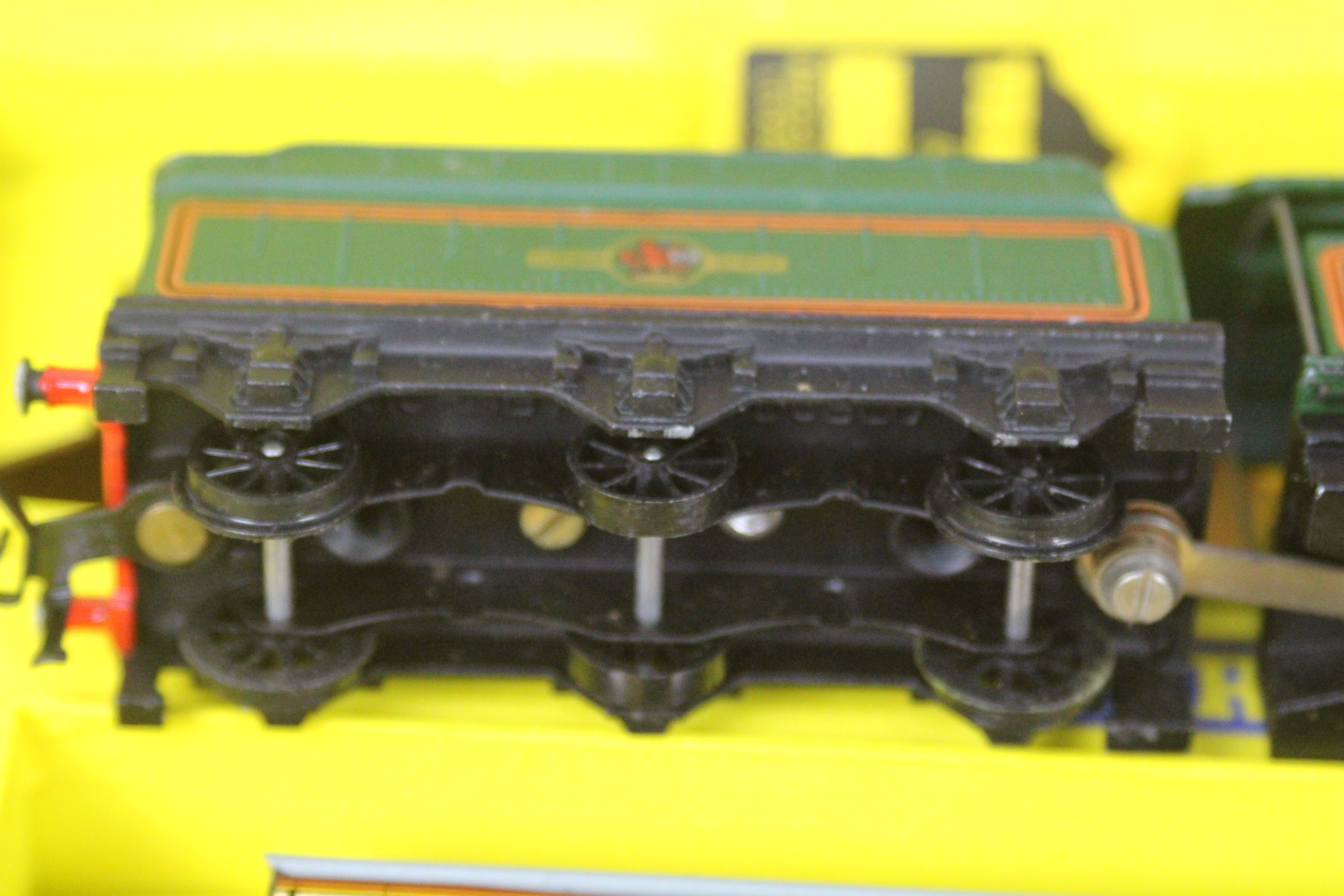 Hornby Dublo - A boxed OO gauge 2-rail electric Torbay Express Passenger Train set # 2020. - Image 7 of 8