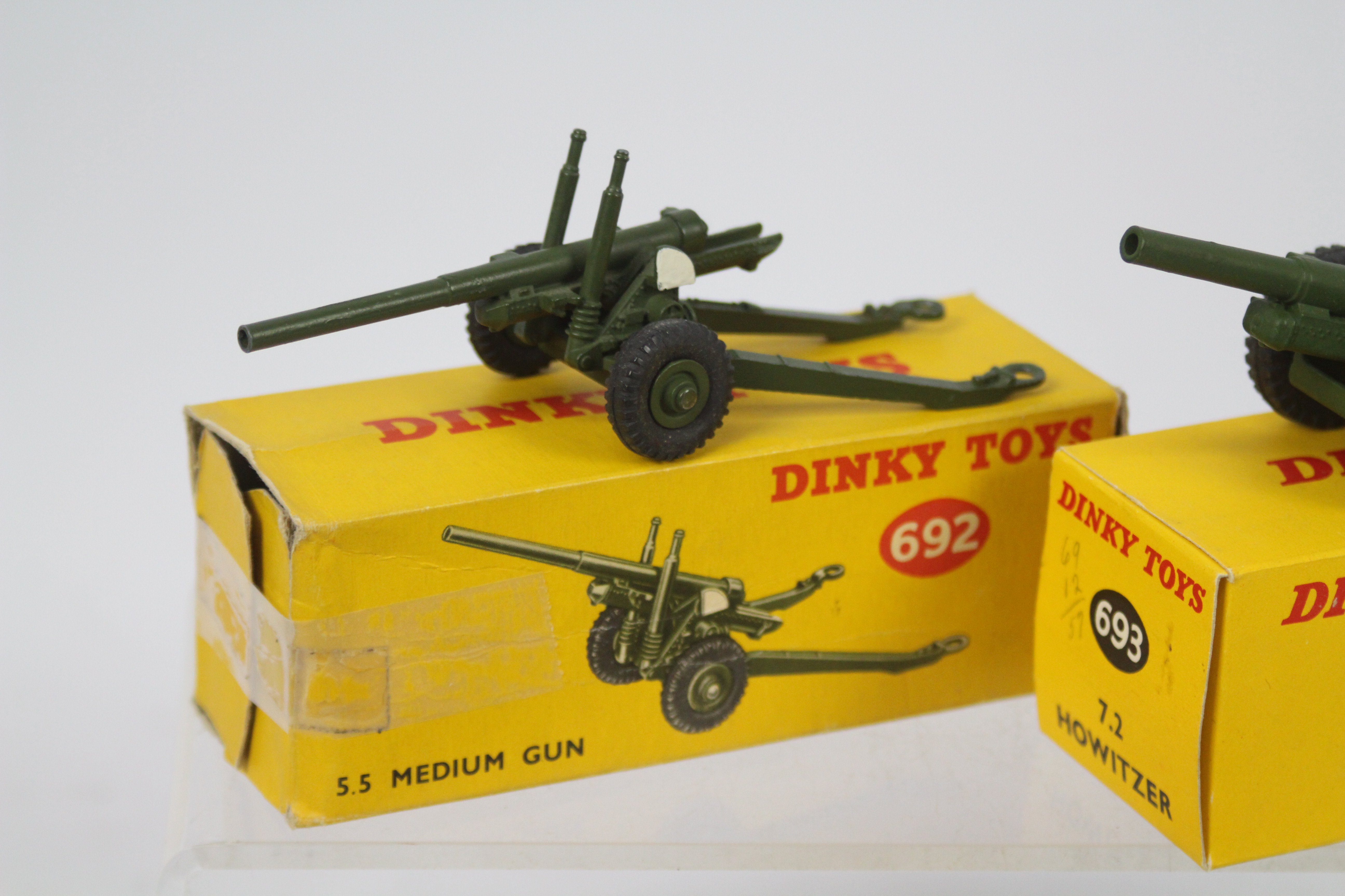 Dinky - Military - 3 x boxed Military models, an Armoured Car # 670, 5.5 Medium Gun # 692 and 7. - Image 2 of 4