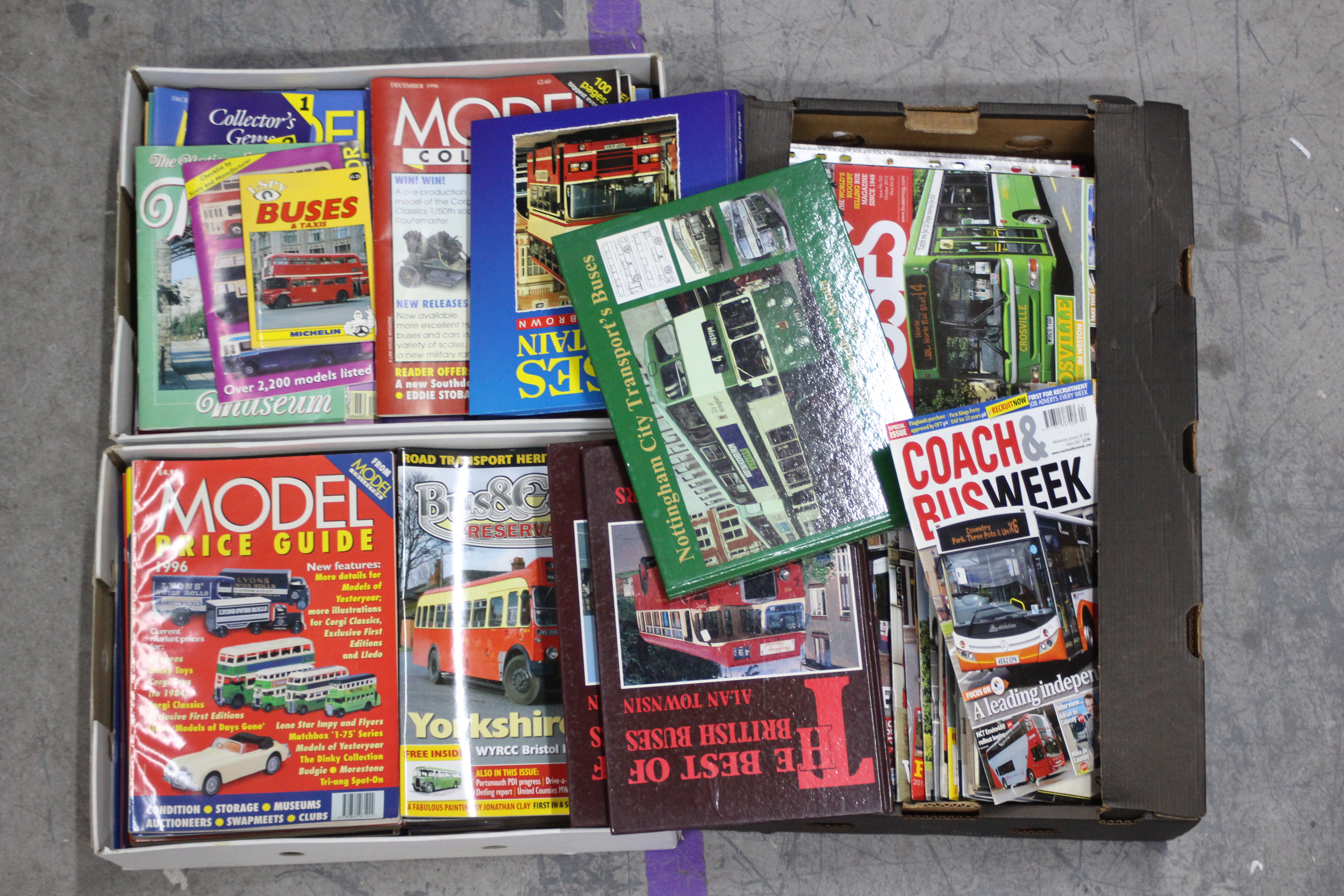 Model Collector - A large collection of diecast collecting, and bus related magazines and books. - Image 2 of 2