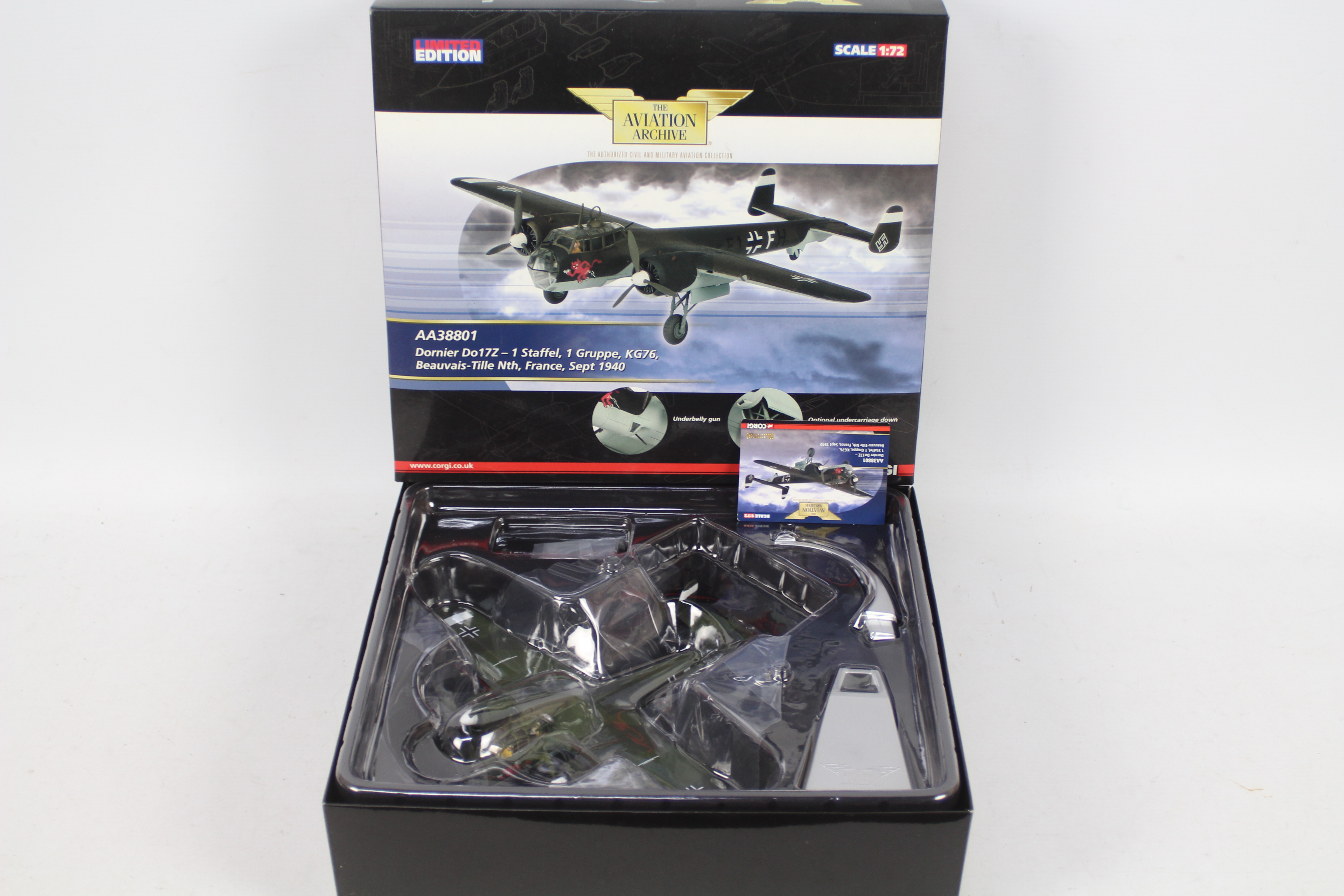 Corgi Aviation Archive - A boxed Corgi Aviation Archive Limited Edition 1:72 scale AA38801 diecast - Image 3 of 4