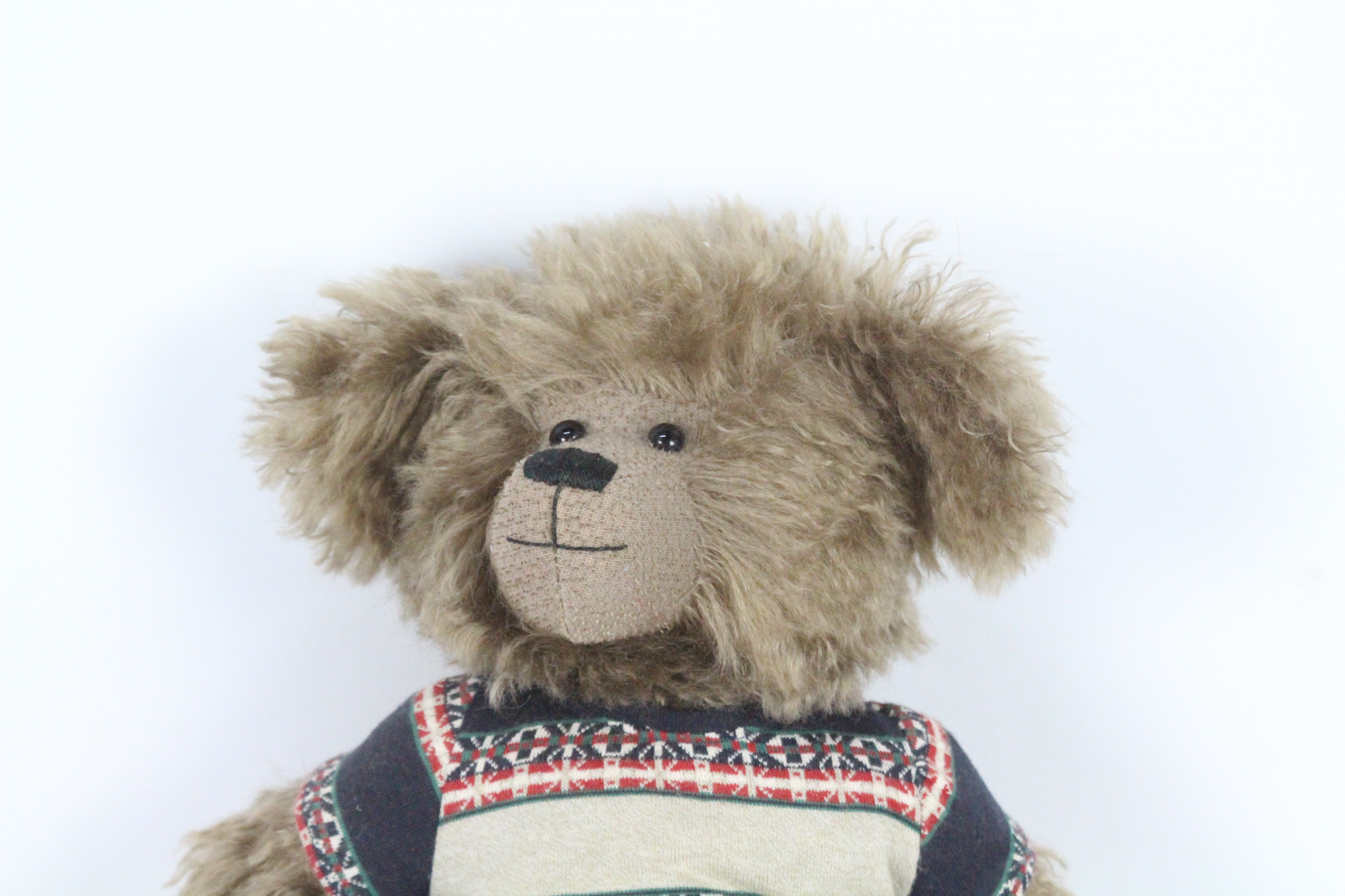 Bears by Pat Morris - A brown-coloured mohair teddy bear named 'Sebastian'. - Image 2 of 14