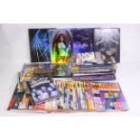 Fleetway - Judge Dredd - Fangoria - Starlog - A quantity of comics and sci-fi magazines including