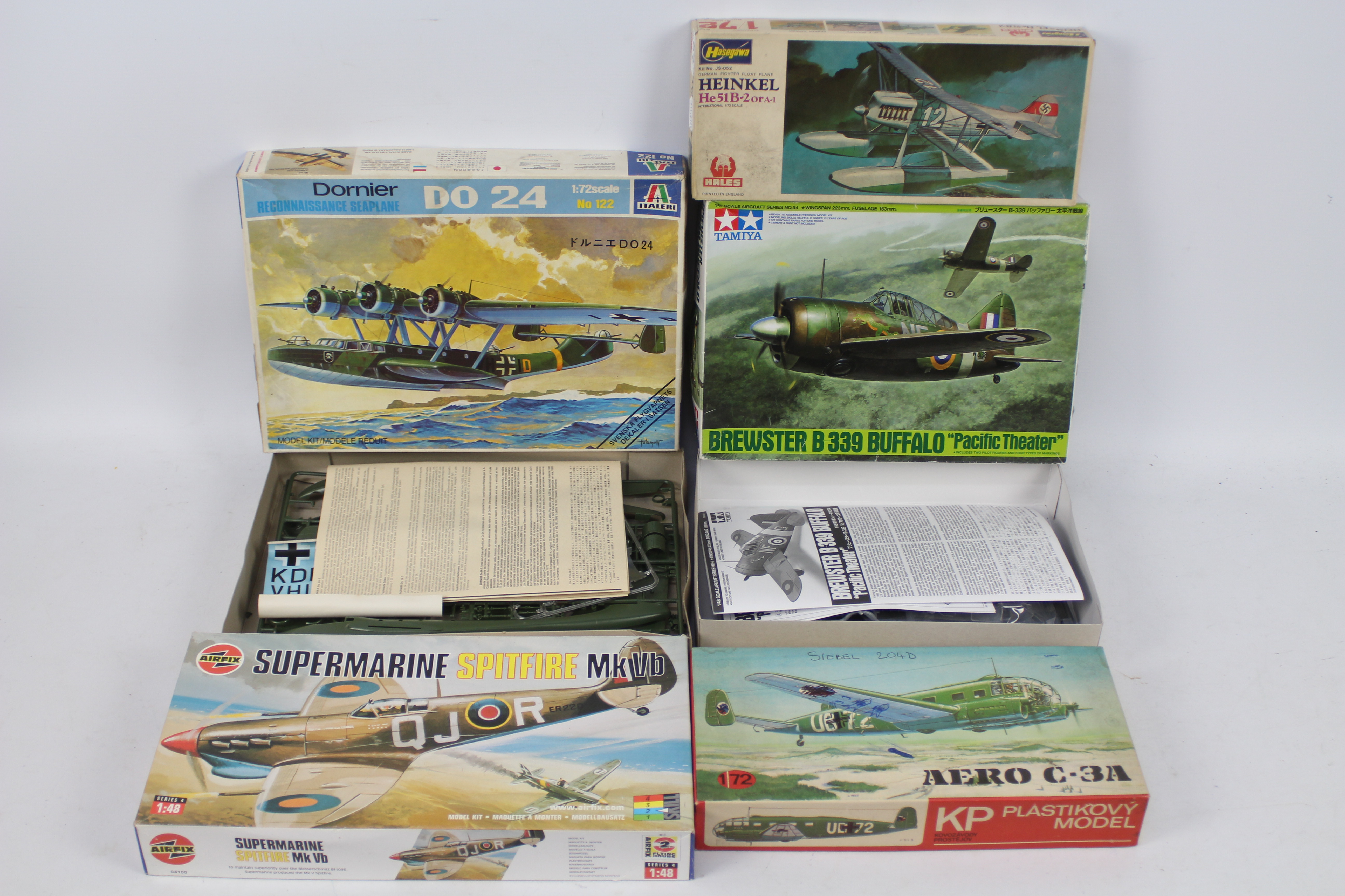 Tamiya - Italeri - Airfix - Hasegawa - KP - Five boxed military aircraft plastic model kits in - Image 3 of 4
