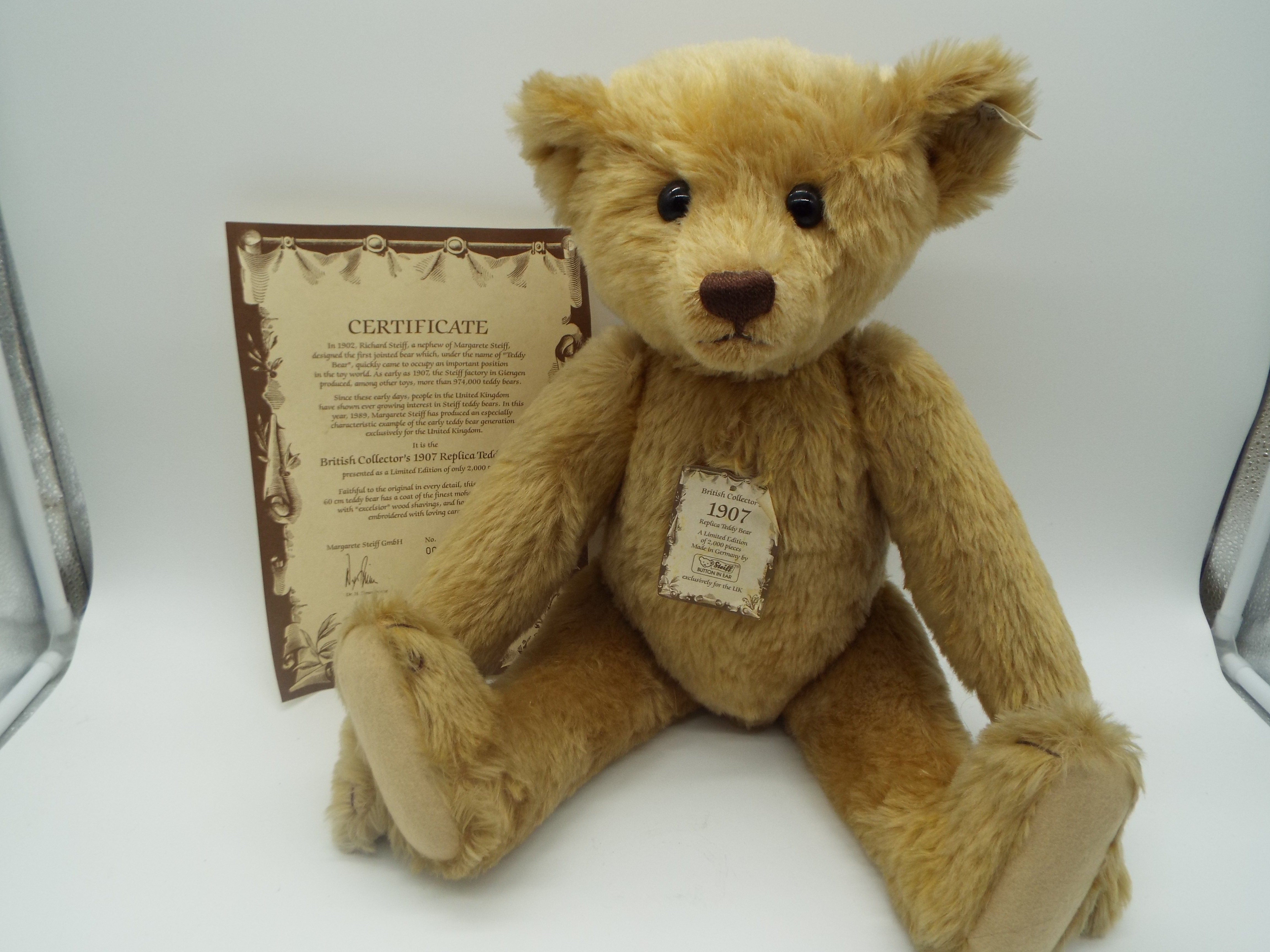 Steiff - a British Collector's 1907 Replica Teddy Bear, mohair plush,