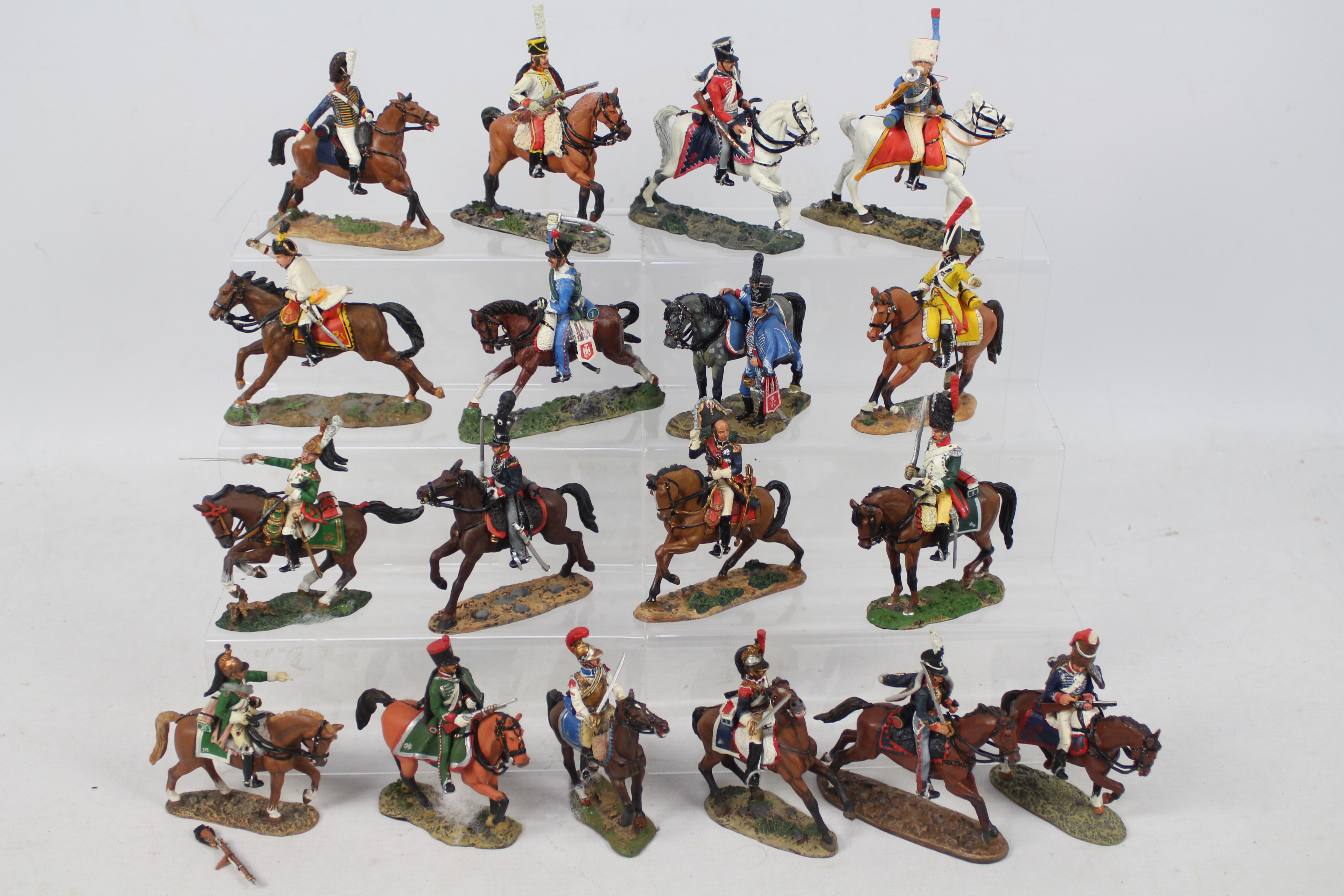 DelPrado - A collection of 18 x mounted soldier figures including Trooper Russian Isum Hussars 1807,